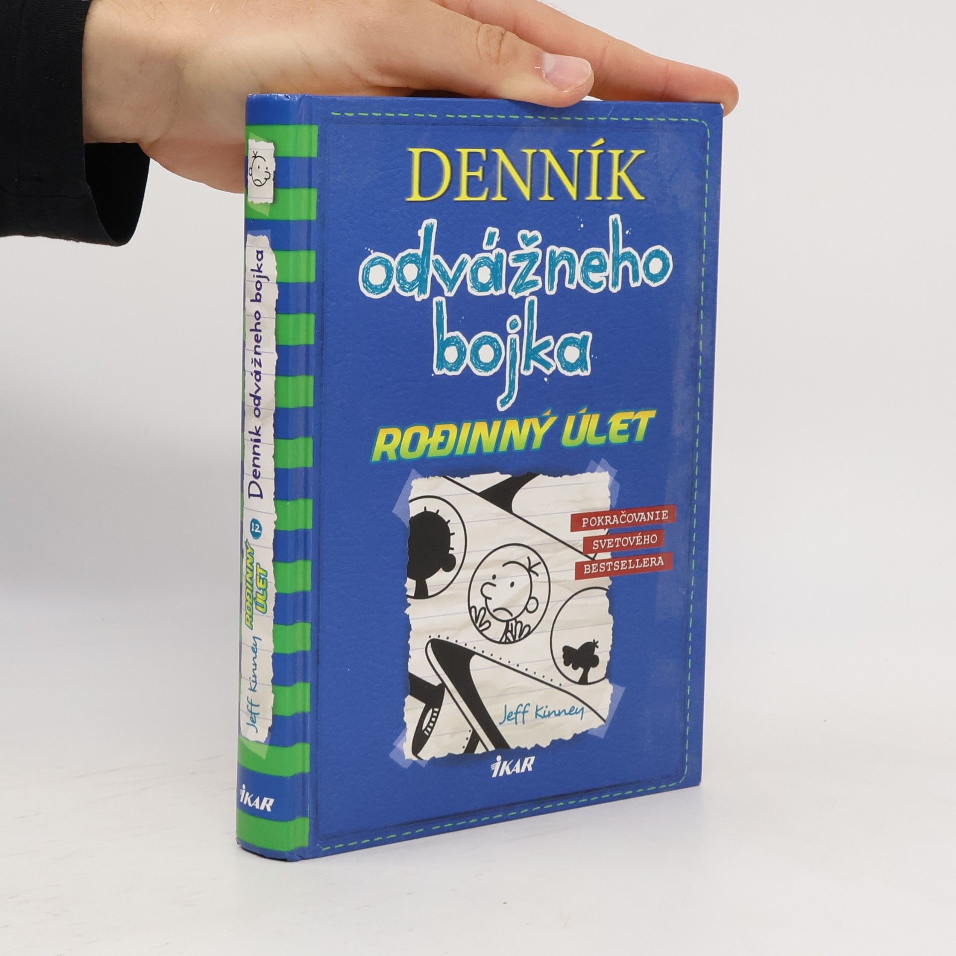 Jeff Kinney Denník odvážneho bojka 12. Rodinný úlet