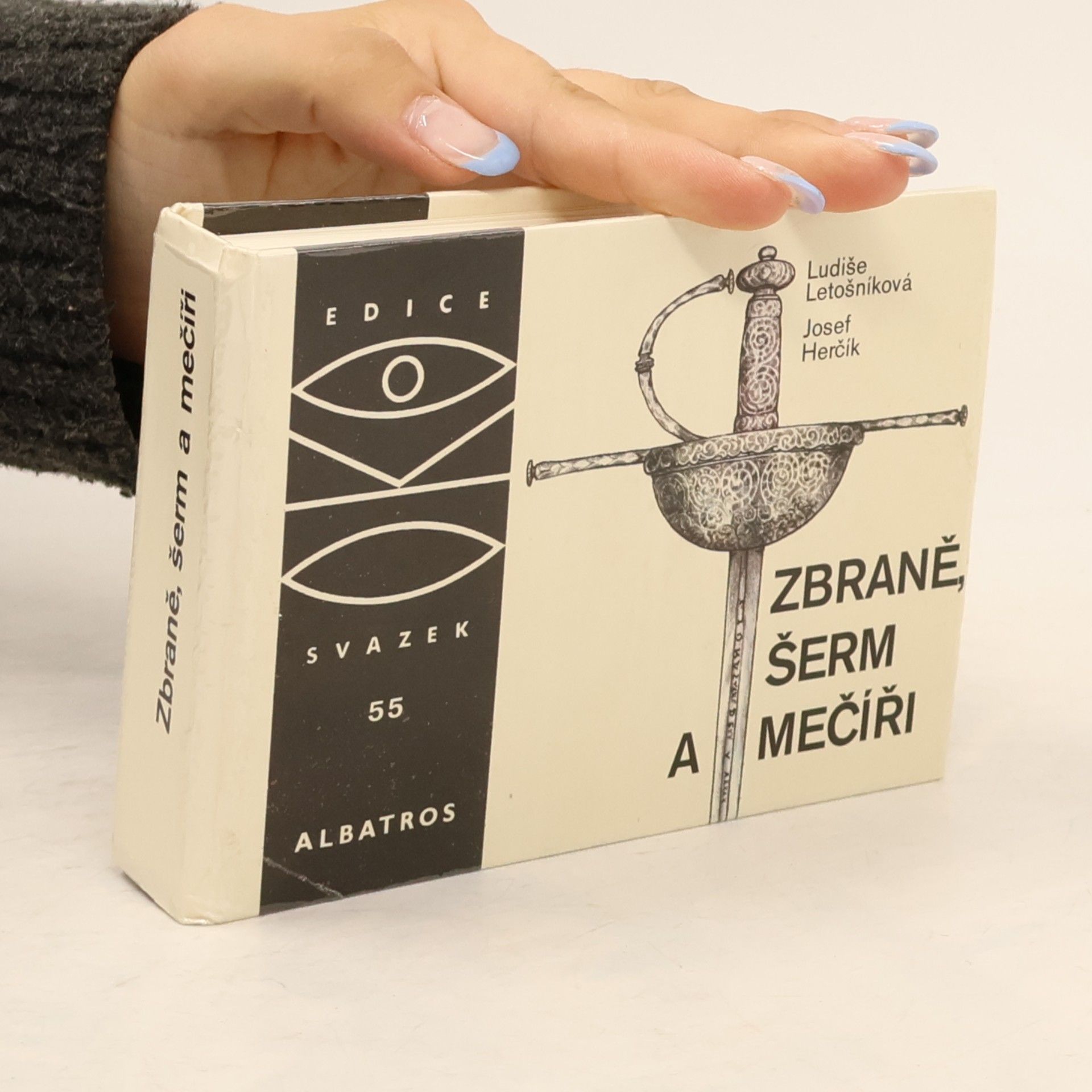Ludiše Letošníková Zbraně, šerm a mečíři