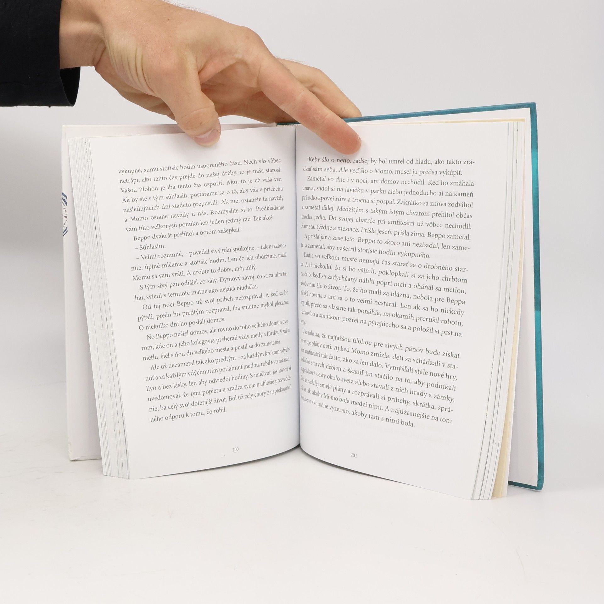 Michael Ende Dievčatko Momo a stratený čas