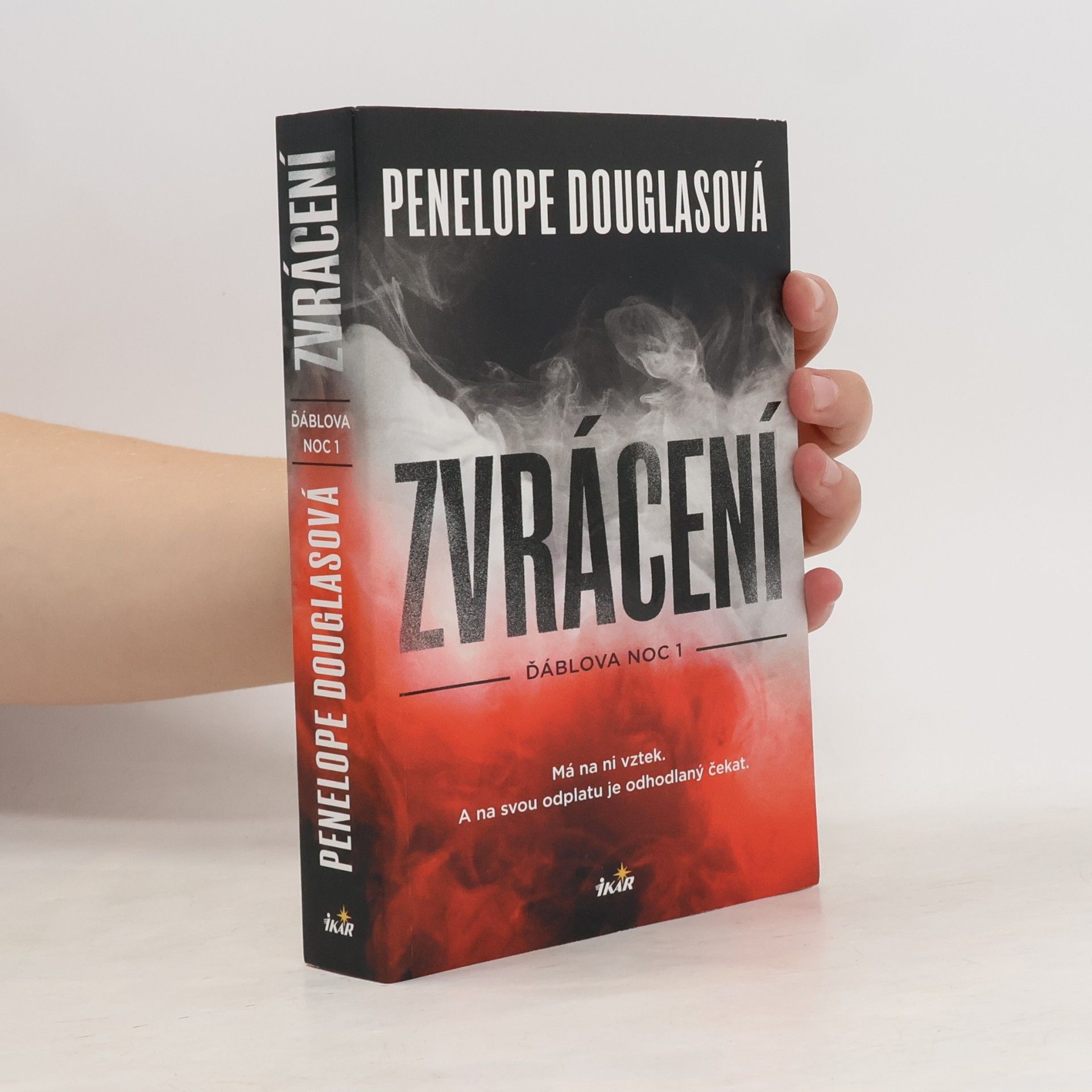 Penelope Douglas Zvrácení