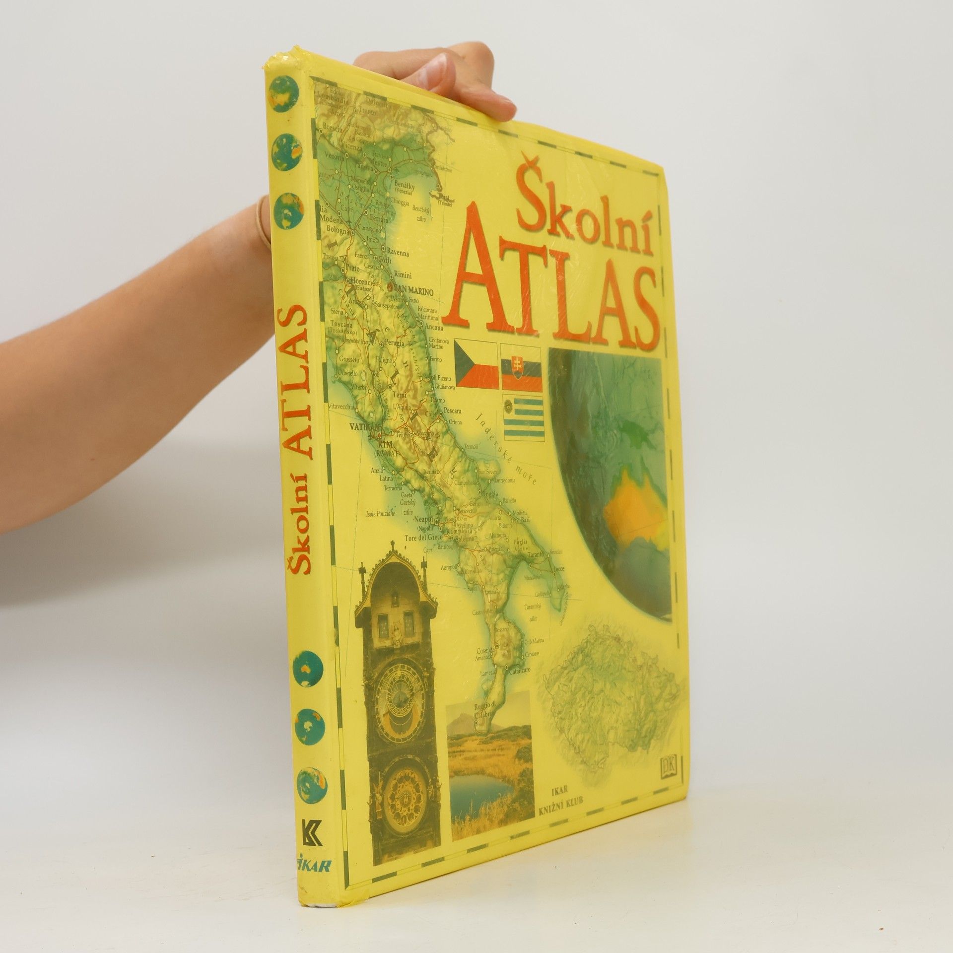 Školní atlas