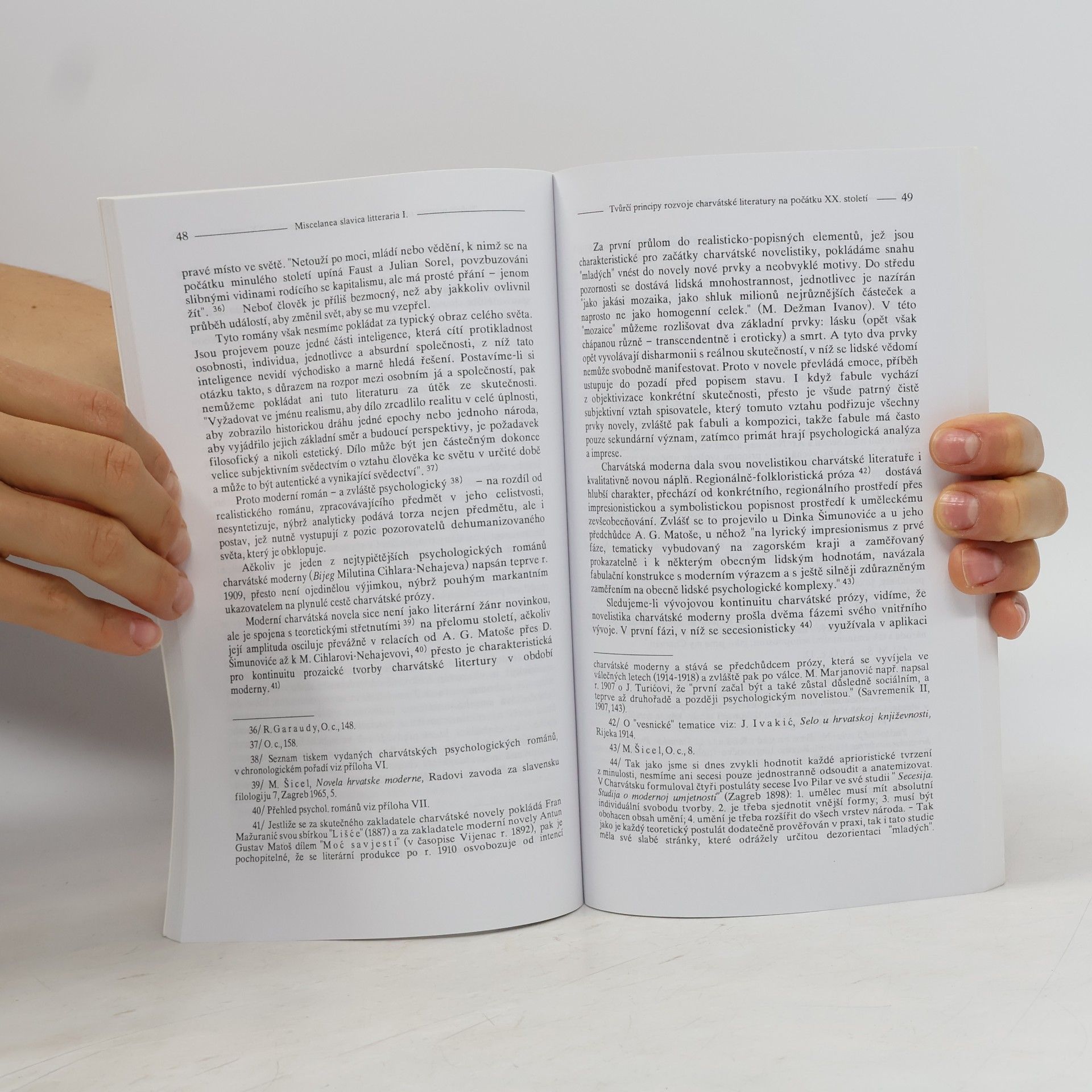 Miroslav Kvapil Miscelanea slavica litteraria