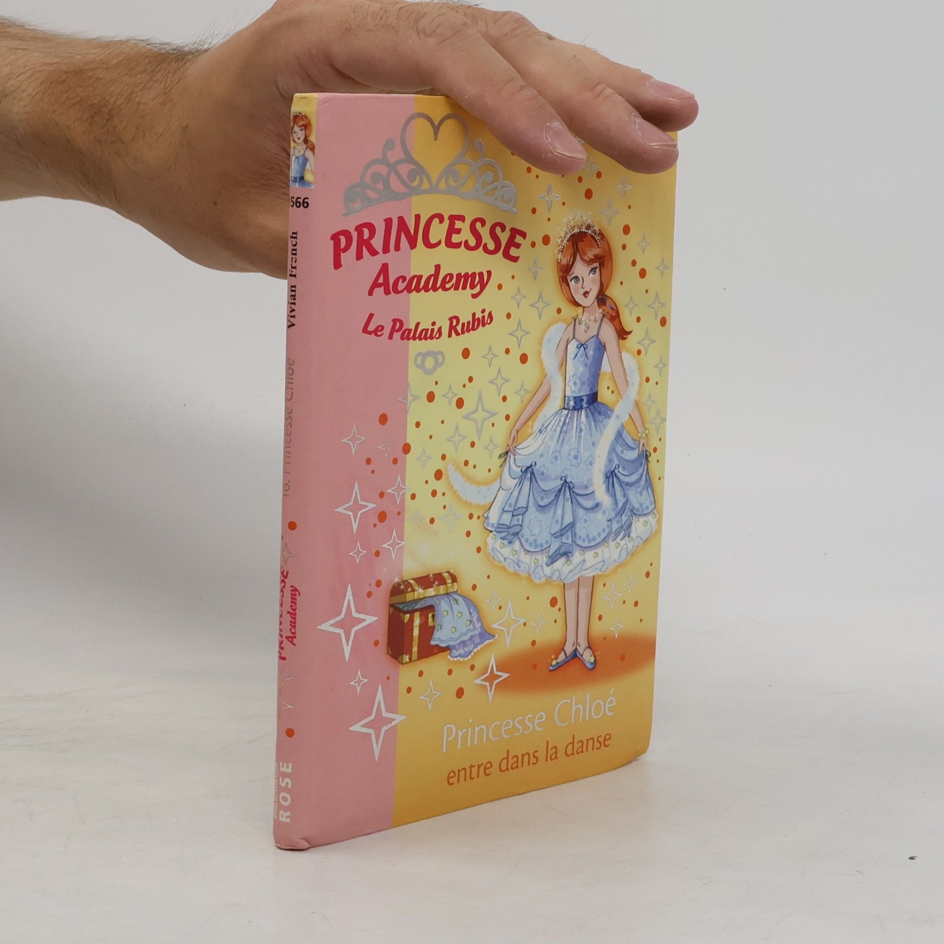 Princesse Chloé entre dans la danse