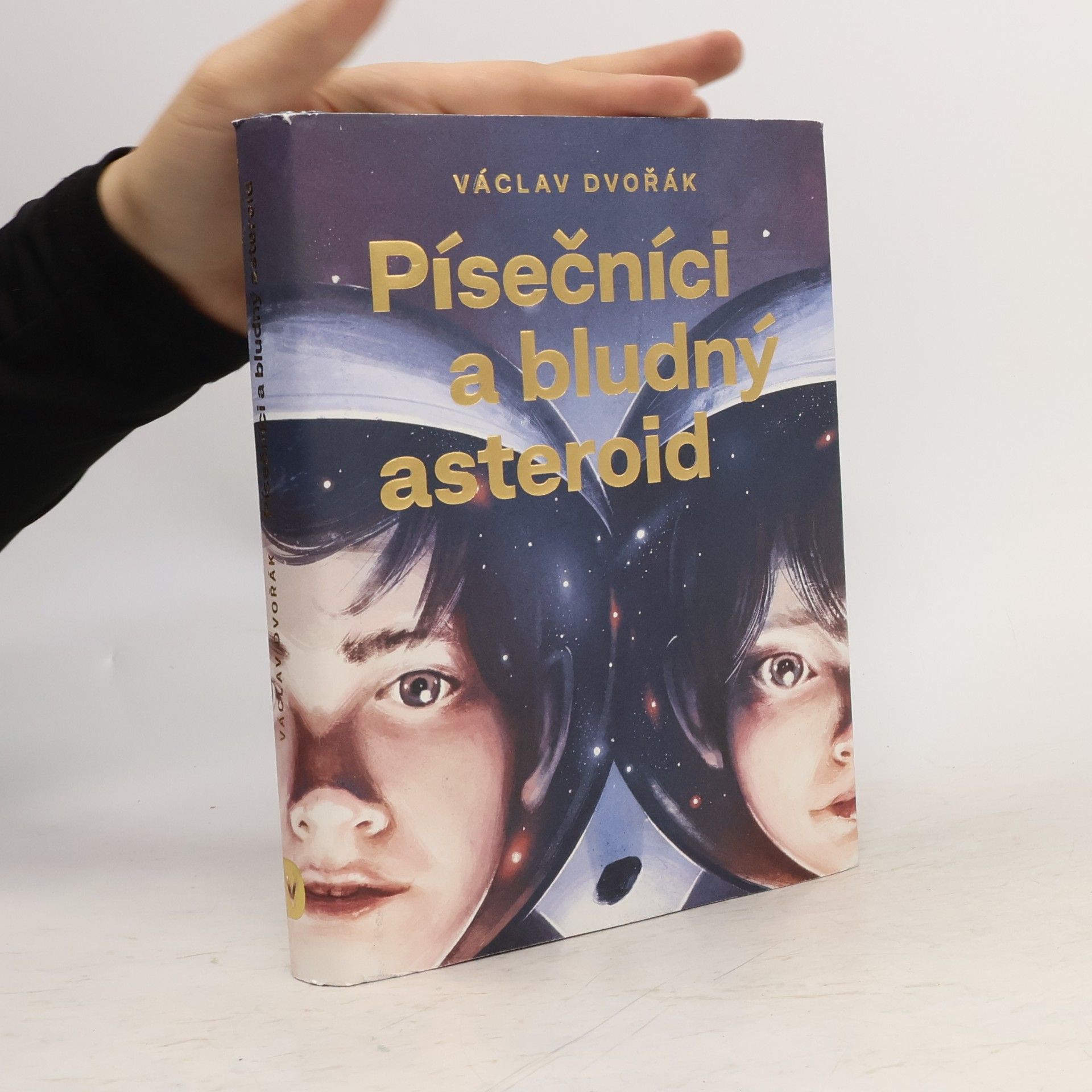 Václav Dvořák Písečníci a bludný asteroid