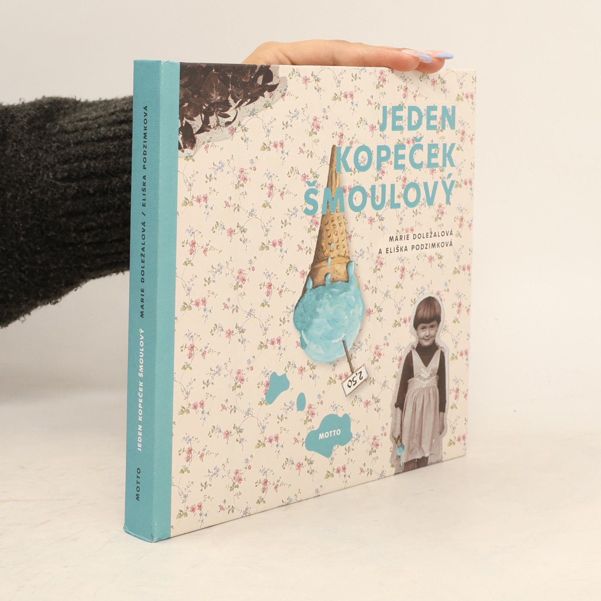 Jeden kopeček šmoulový
