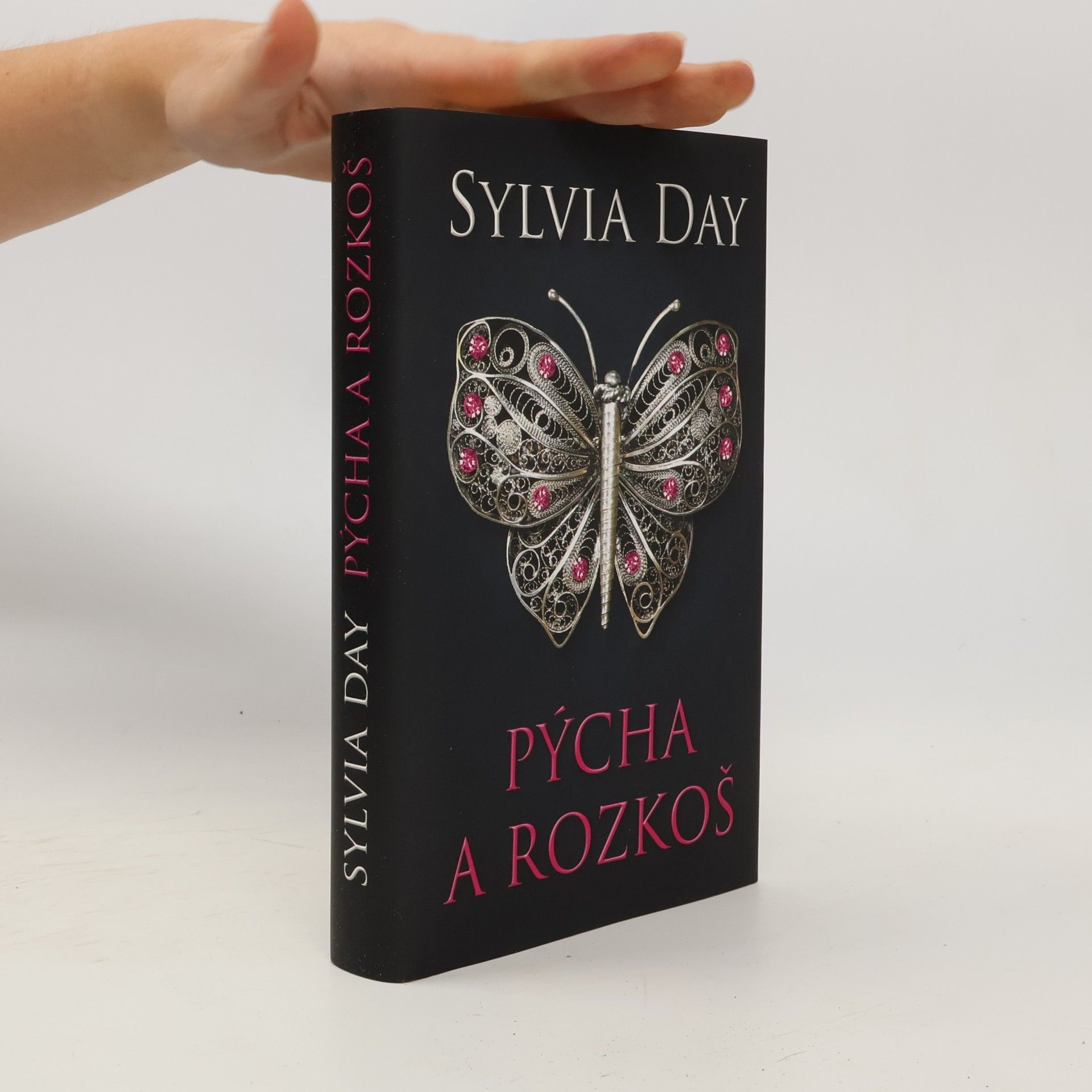 Sylvia Day Pýcha a rozkoš