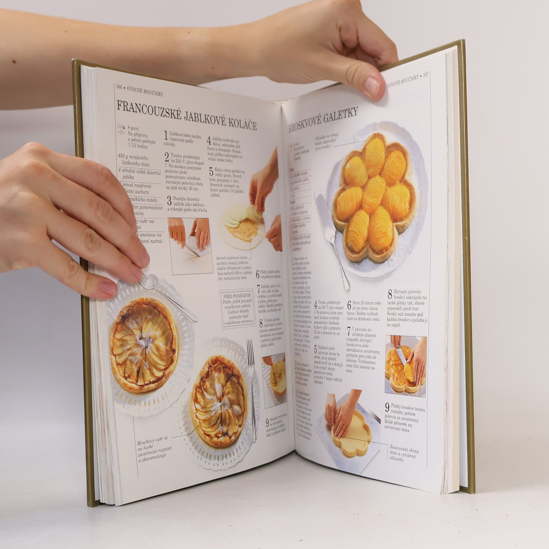 Mary Berry Dezerty a cukroví