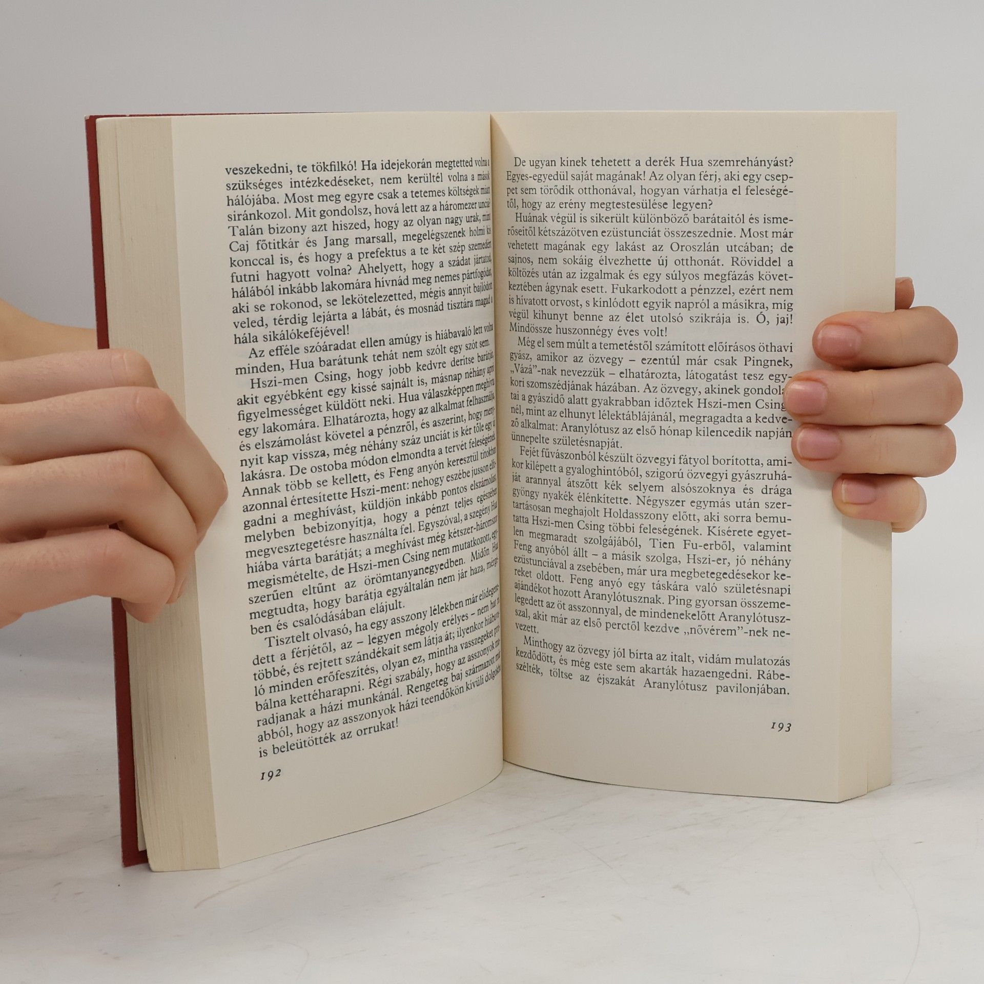 Various authors Szép asszonyok egy gazdag házban
