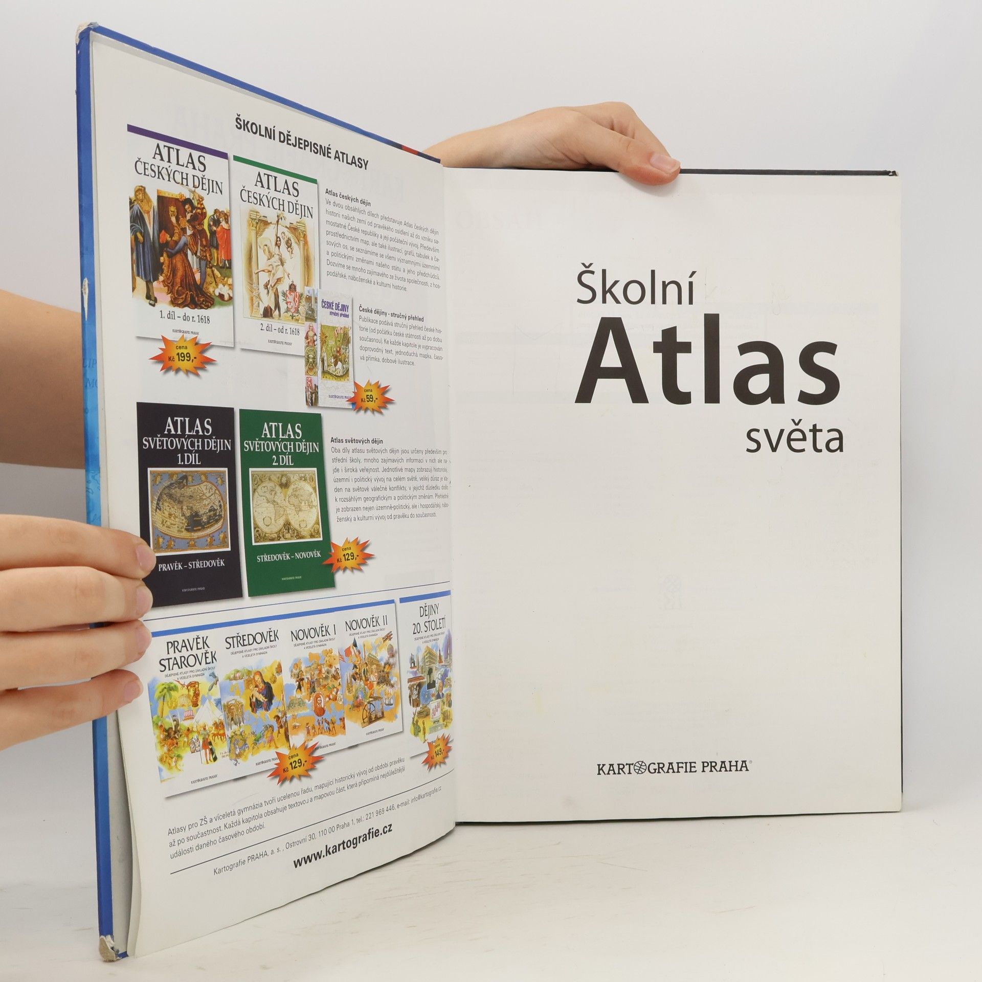Various authors Školní atlas světa