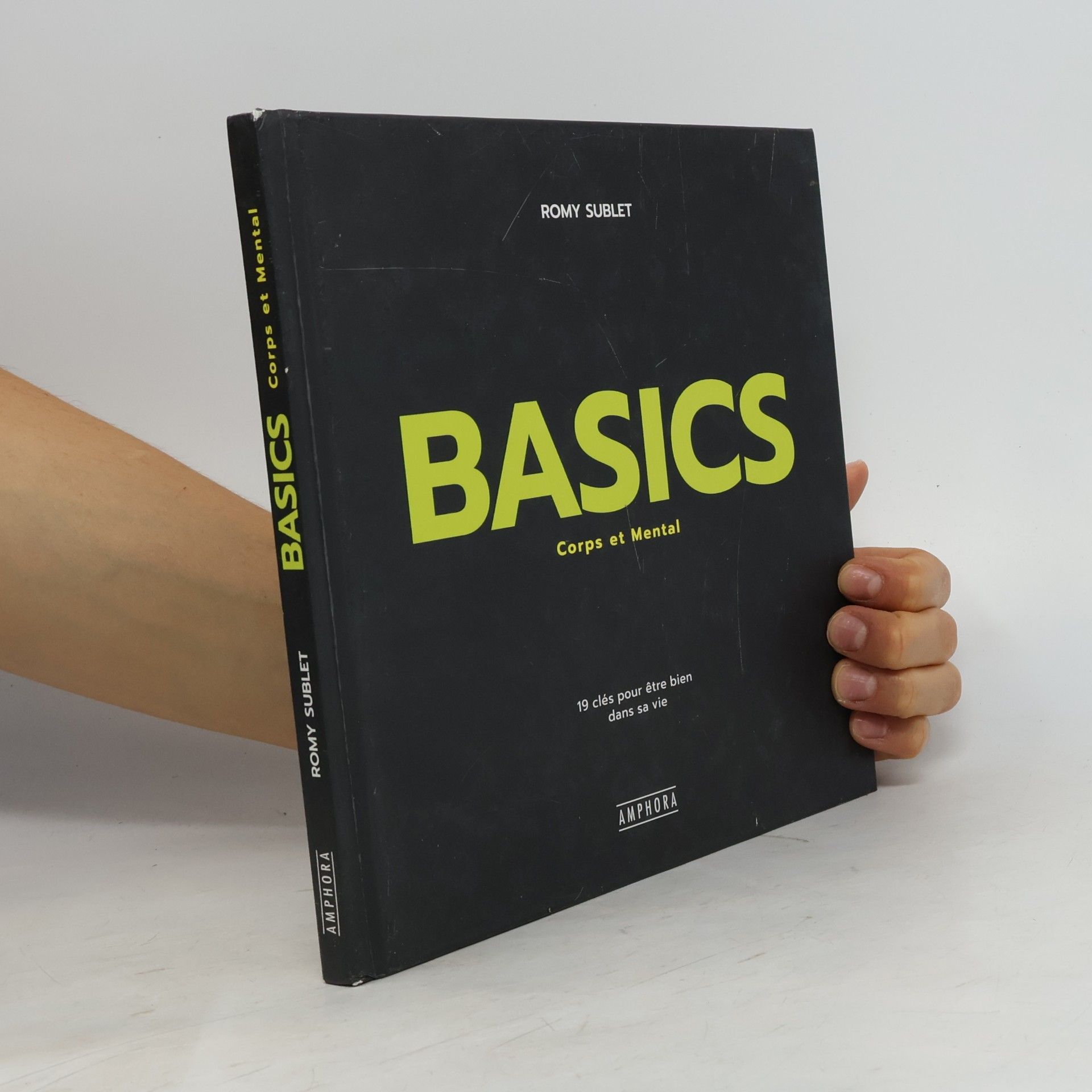 Romy Sublet Basics - Corps et mental