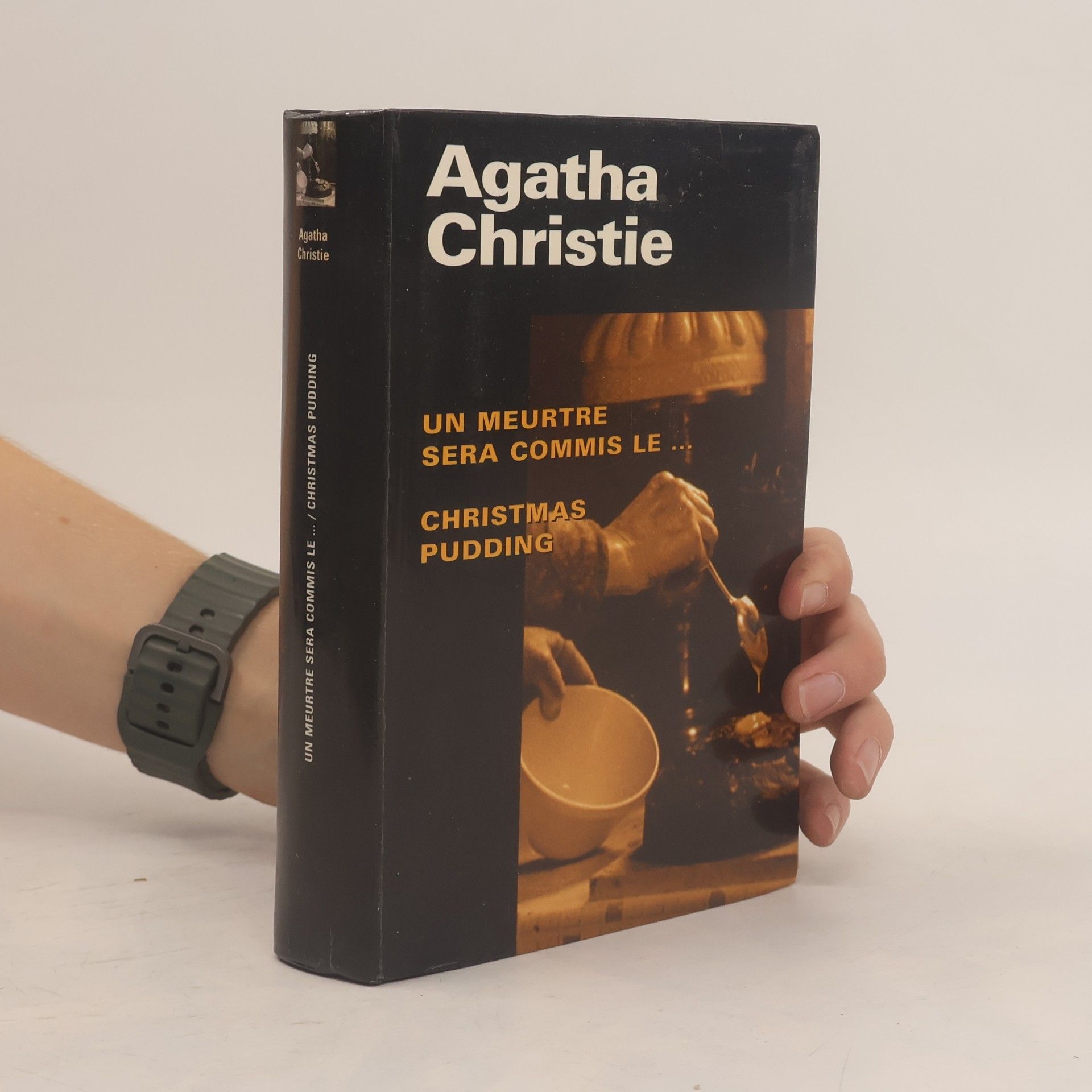 Un meurtre sera commis / Le Christmas pudding et autres surprises du chef