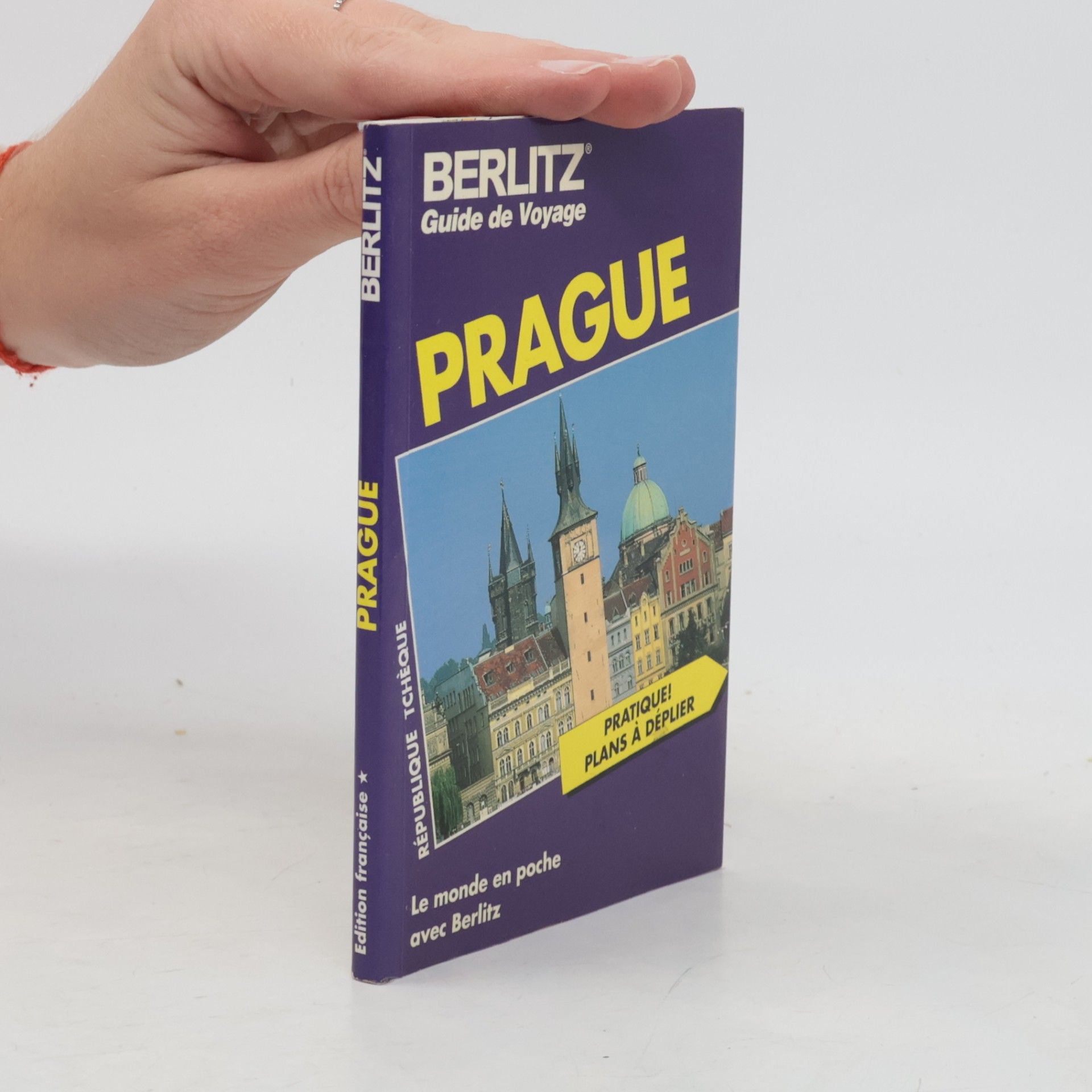 Brigitte Lee Le Monde en Poche: Prague - Édition française