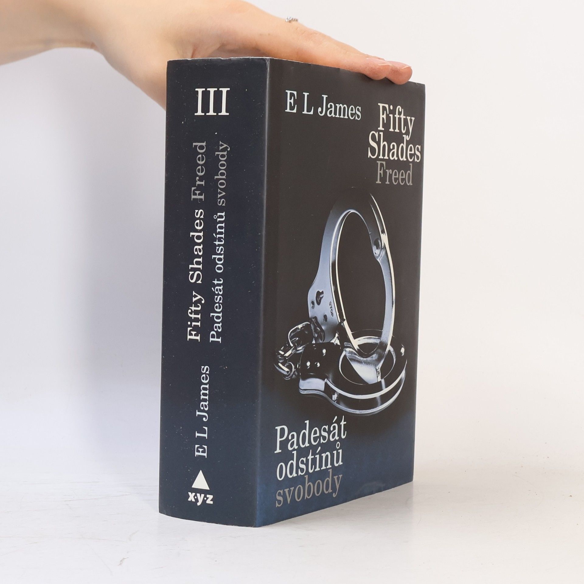 E. L. James Padesát odstínů svobody
