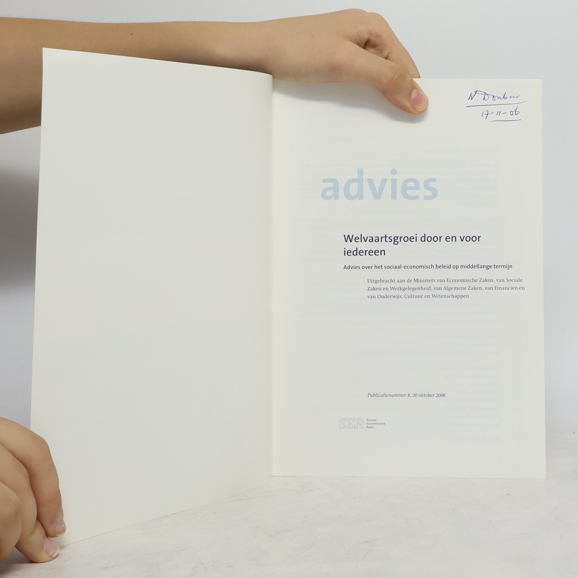 Douben, N. Welvaartsgroei door en voor iedereen Advies over het sociaal-economisch beleid op middellange termijn