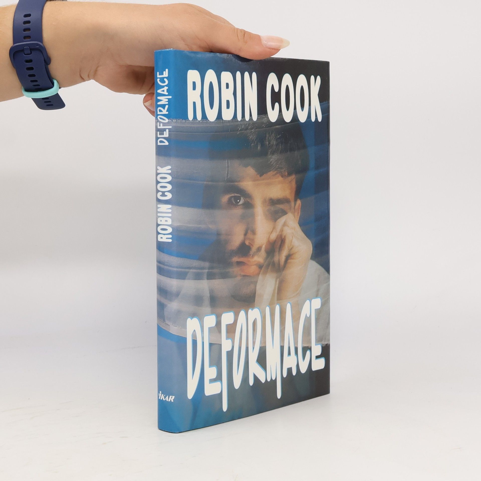 Robin Cook Deformace