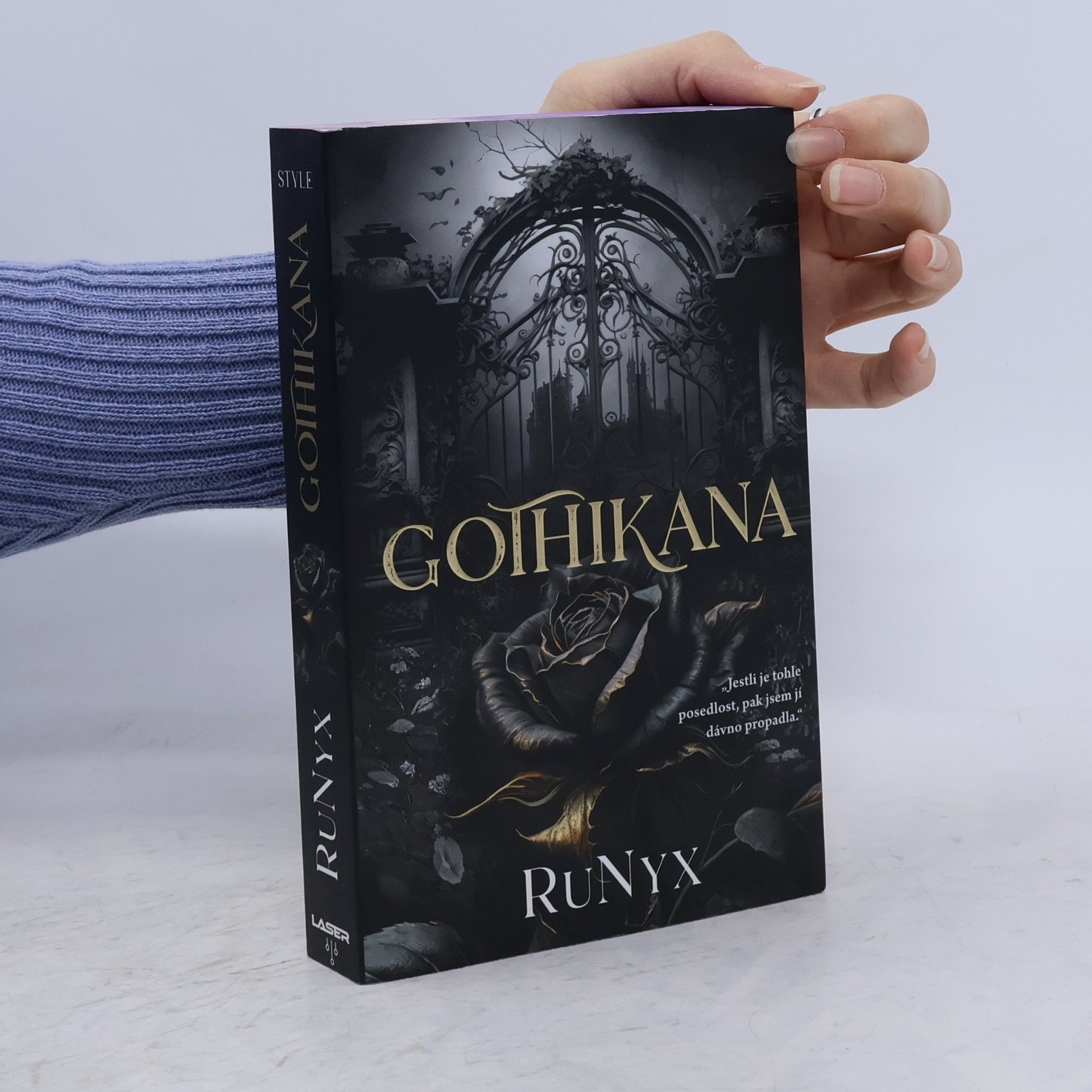 RuNyx Gothikana
