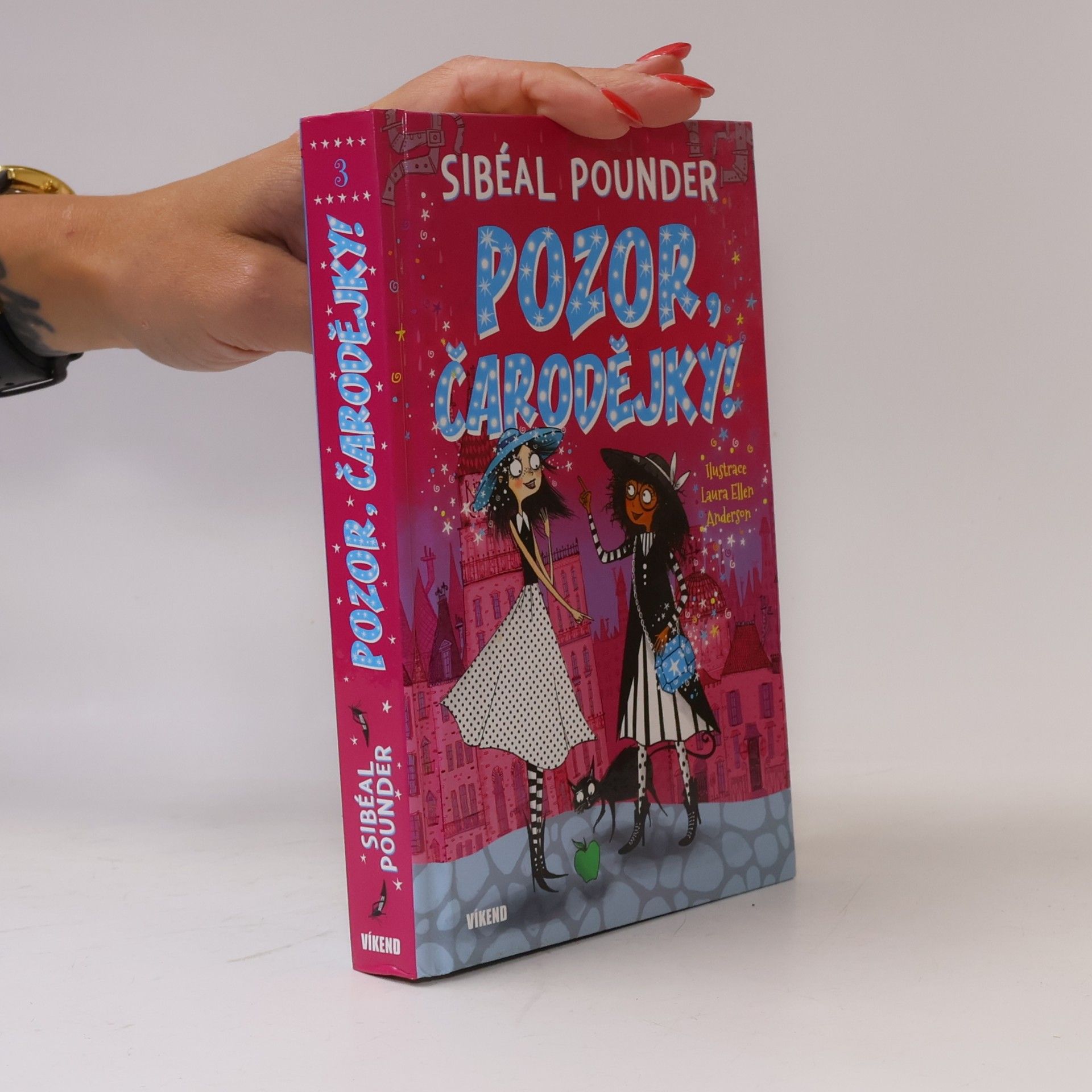 Sibeal Pounder Pozor, čarodějky