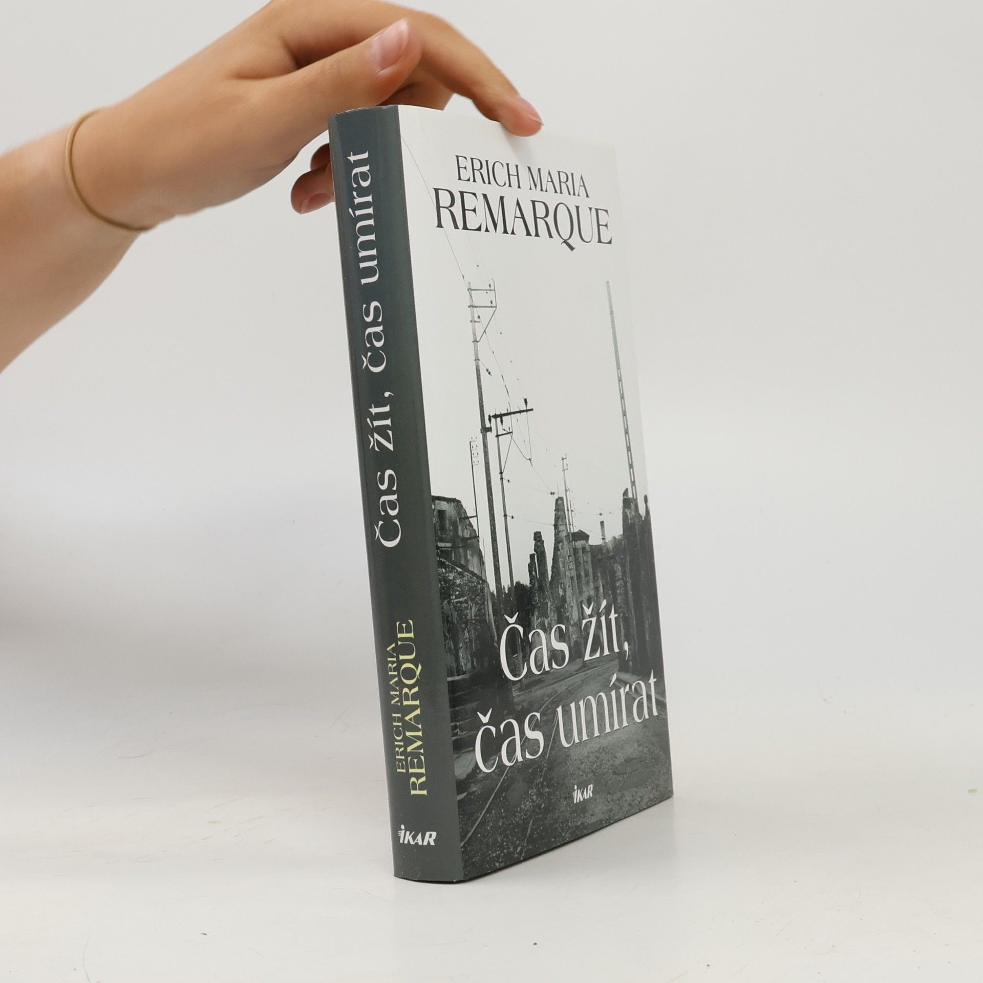 Erich Maria Remarque Čas žít, čas umírat
