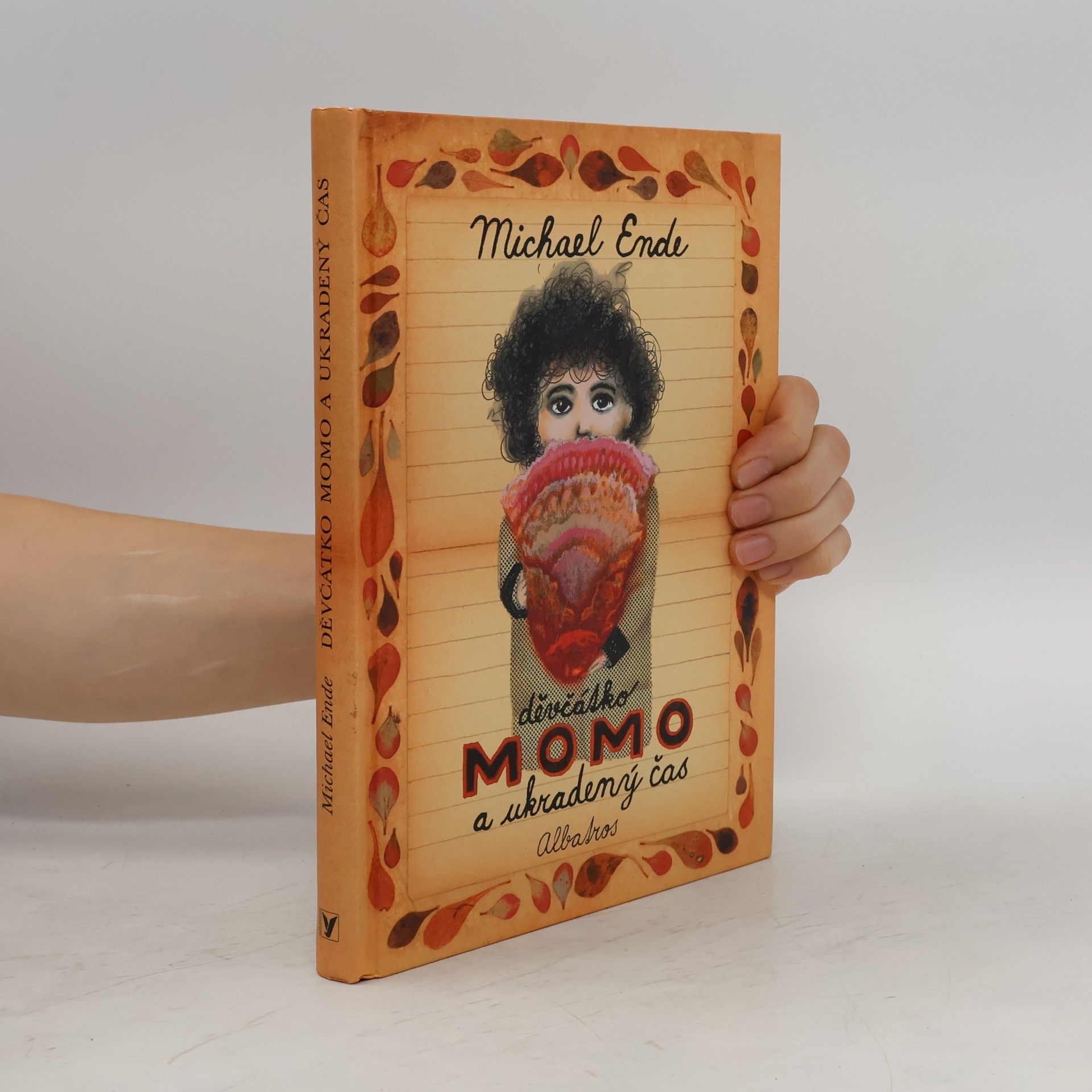 Michael Ende Děvčátko Momo a ukradený čas. Pohádkový román