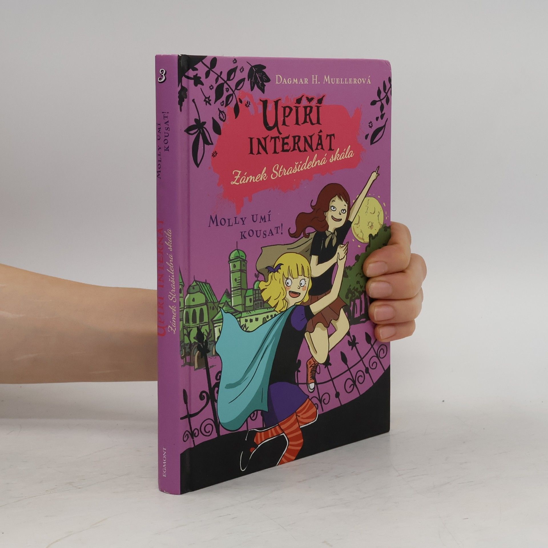 Dagmar H. Mueller Molly umí kousat!