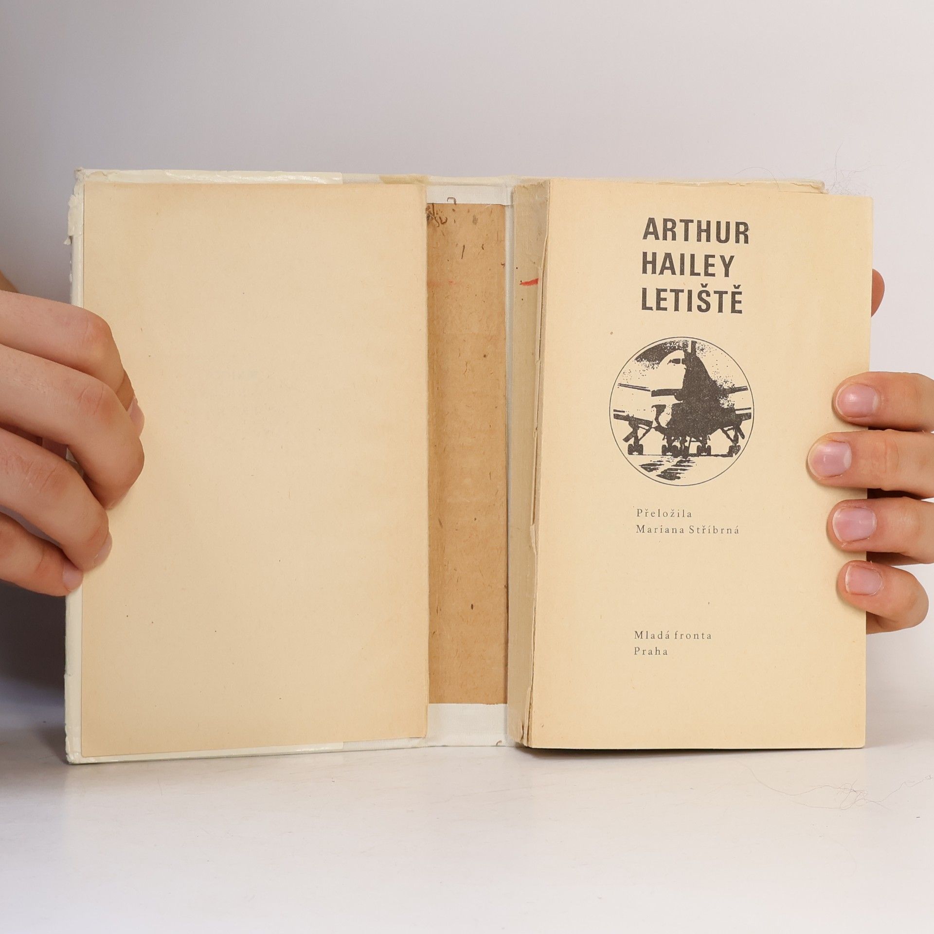 Arthur Hailey Letiště