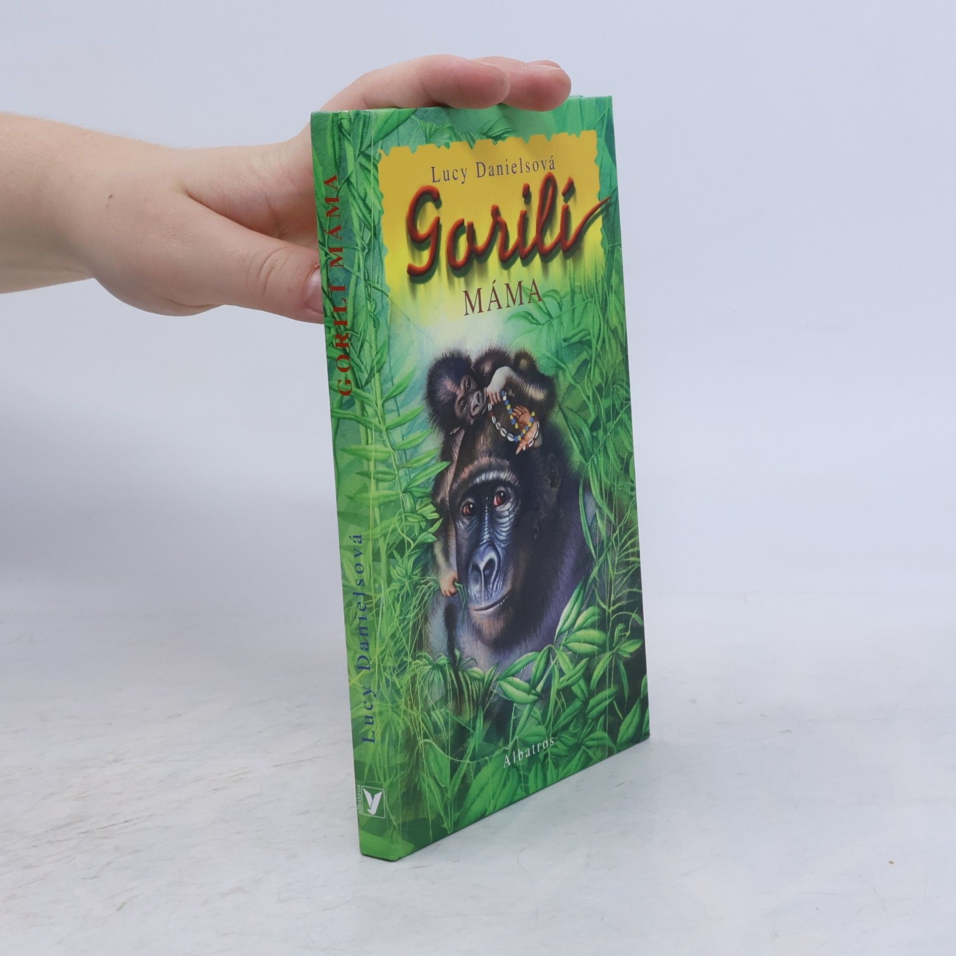 Lucy Daniels Gorilí máma