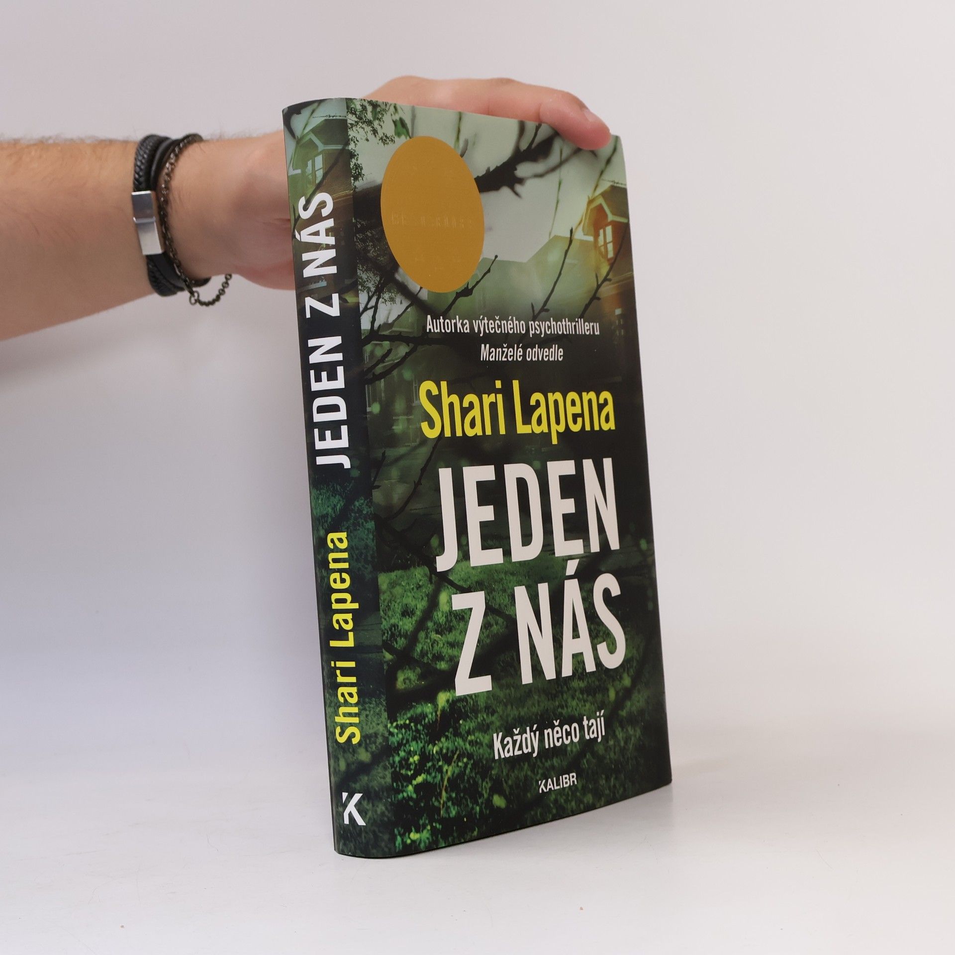 Shari Lapena Jeden z nás