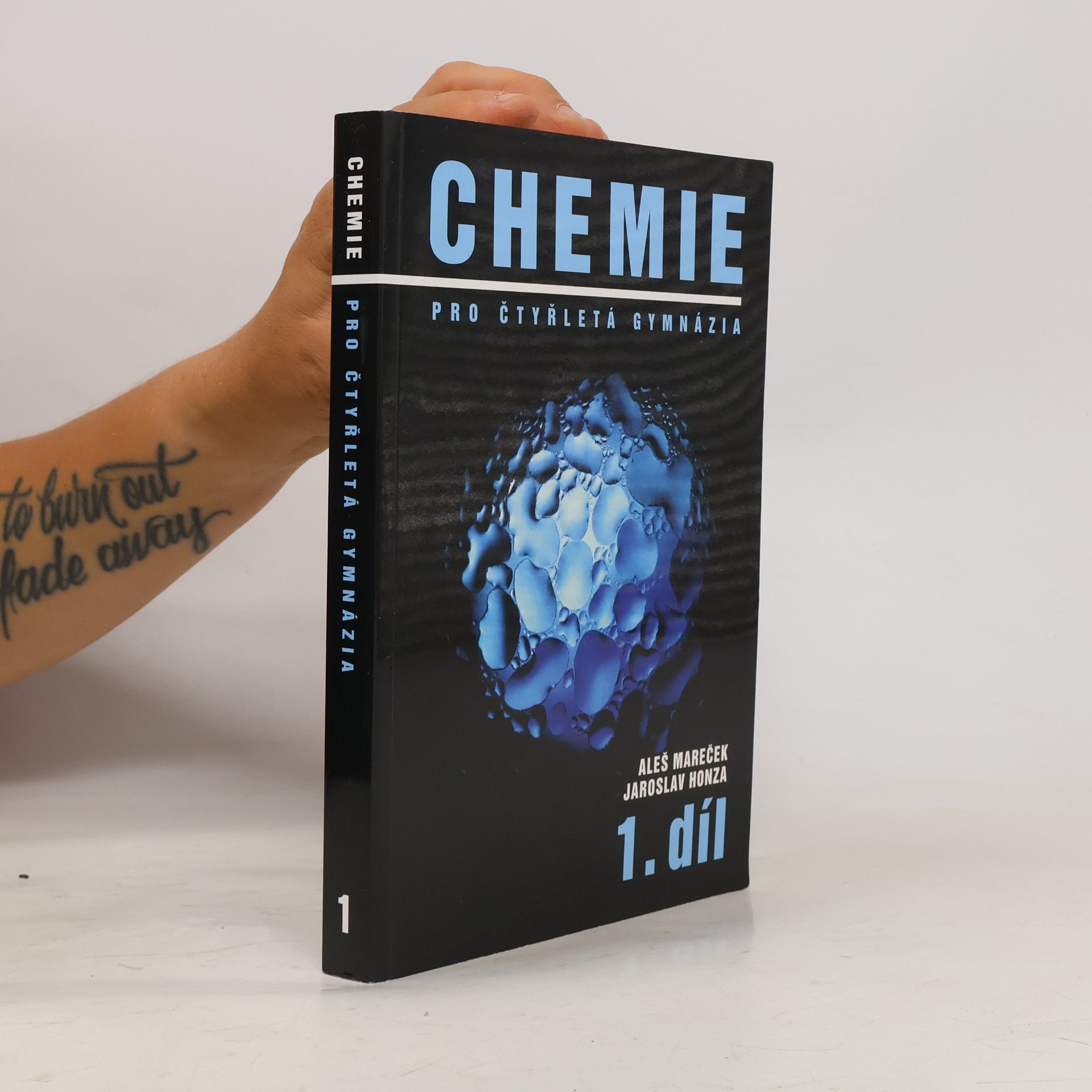 Aleš Mareček Chemie pro čtyřletá gymnázia, 1.díl