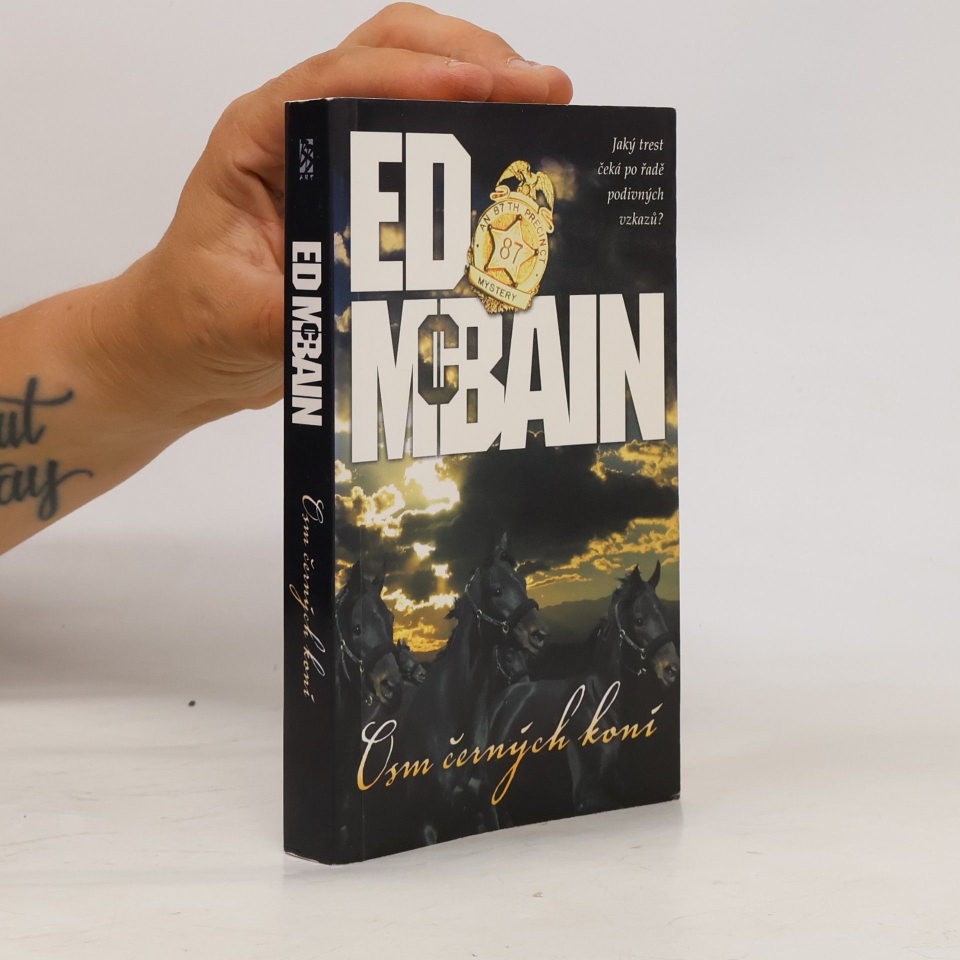 Ed McBain Osm černých koní