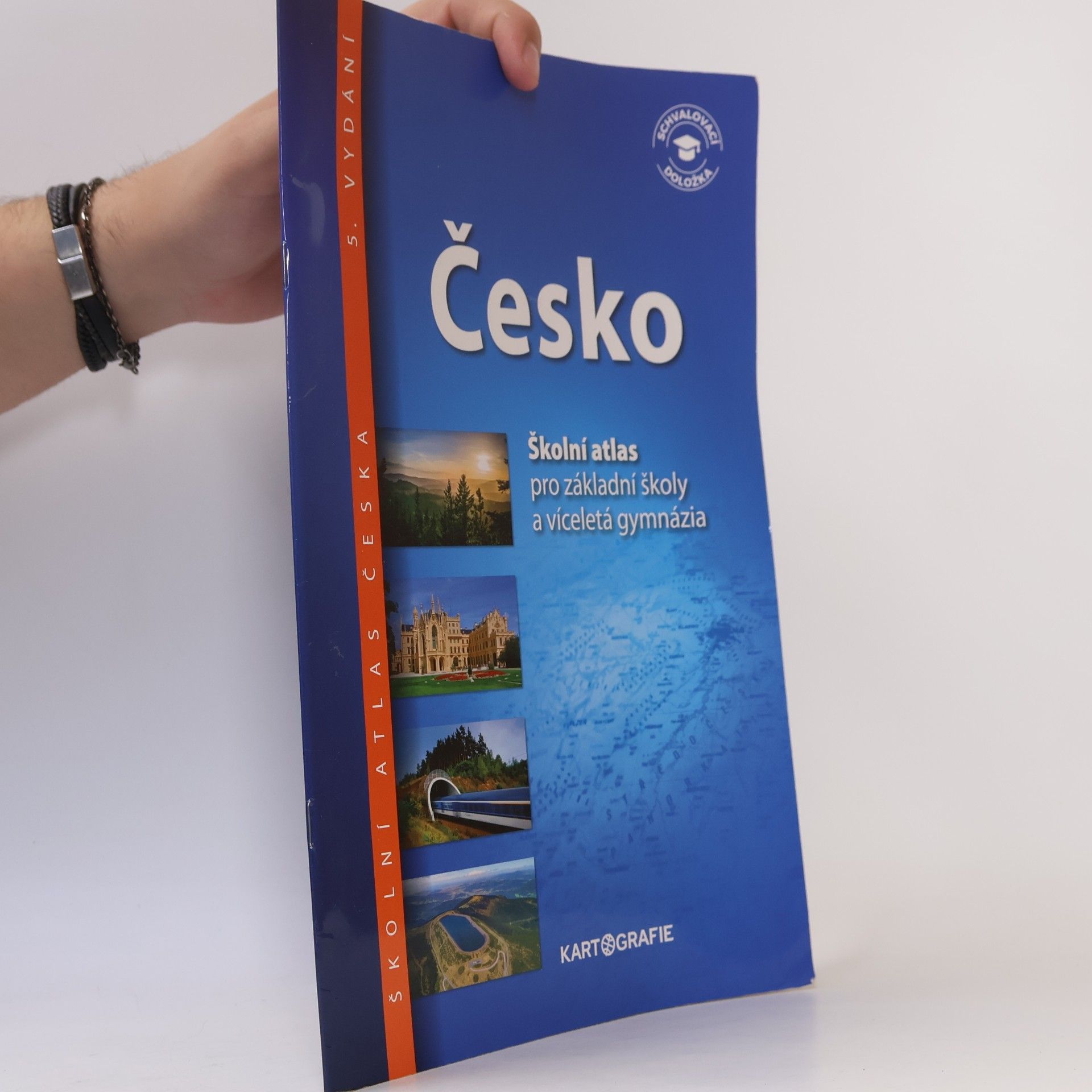 Kolektiv autorů Česko: školní atlas pro základní školy a víceletá gymnázia