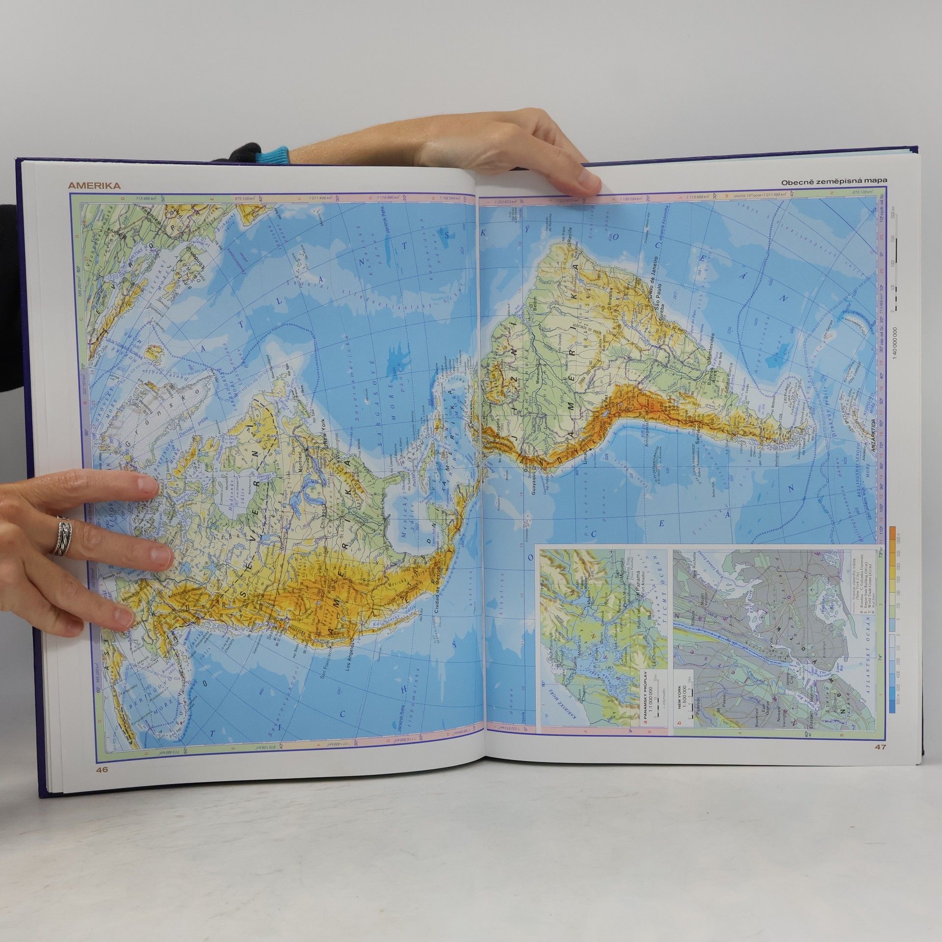 Autorenkollektiv Školní atlas světa