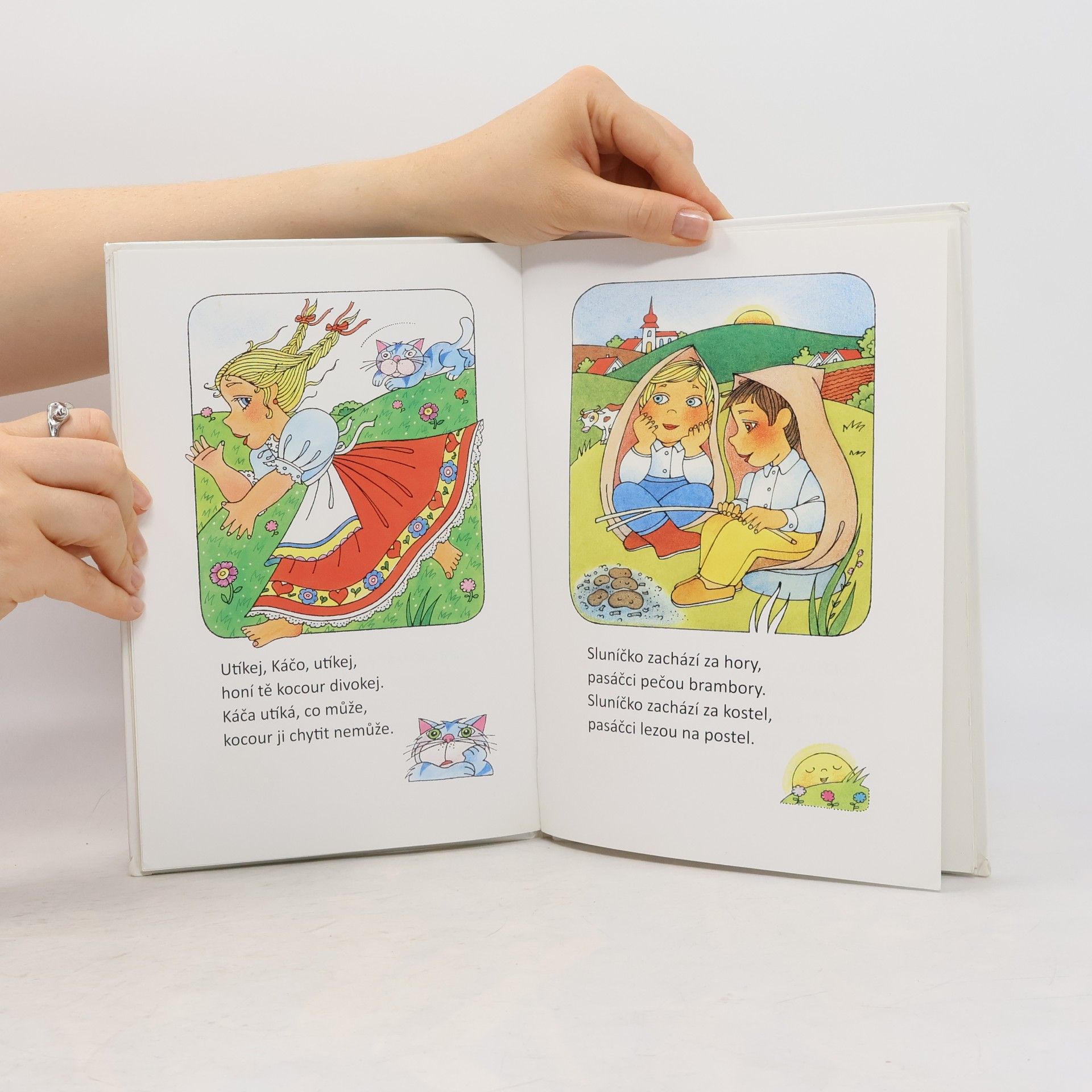 Vlasta Švejdová Nejkrásnější dětská říkadla s ilustracemi Vlasty Švejdové 2