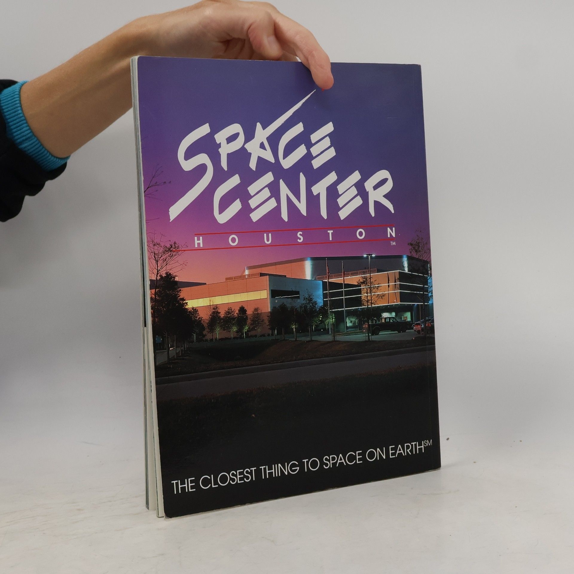 Autorenkollektiv Space Center Houston Book The Closest Thing To Space on Earth