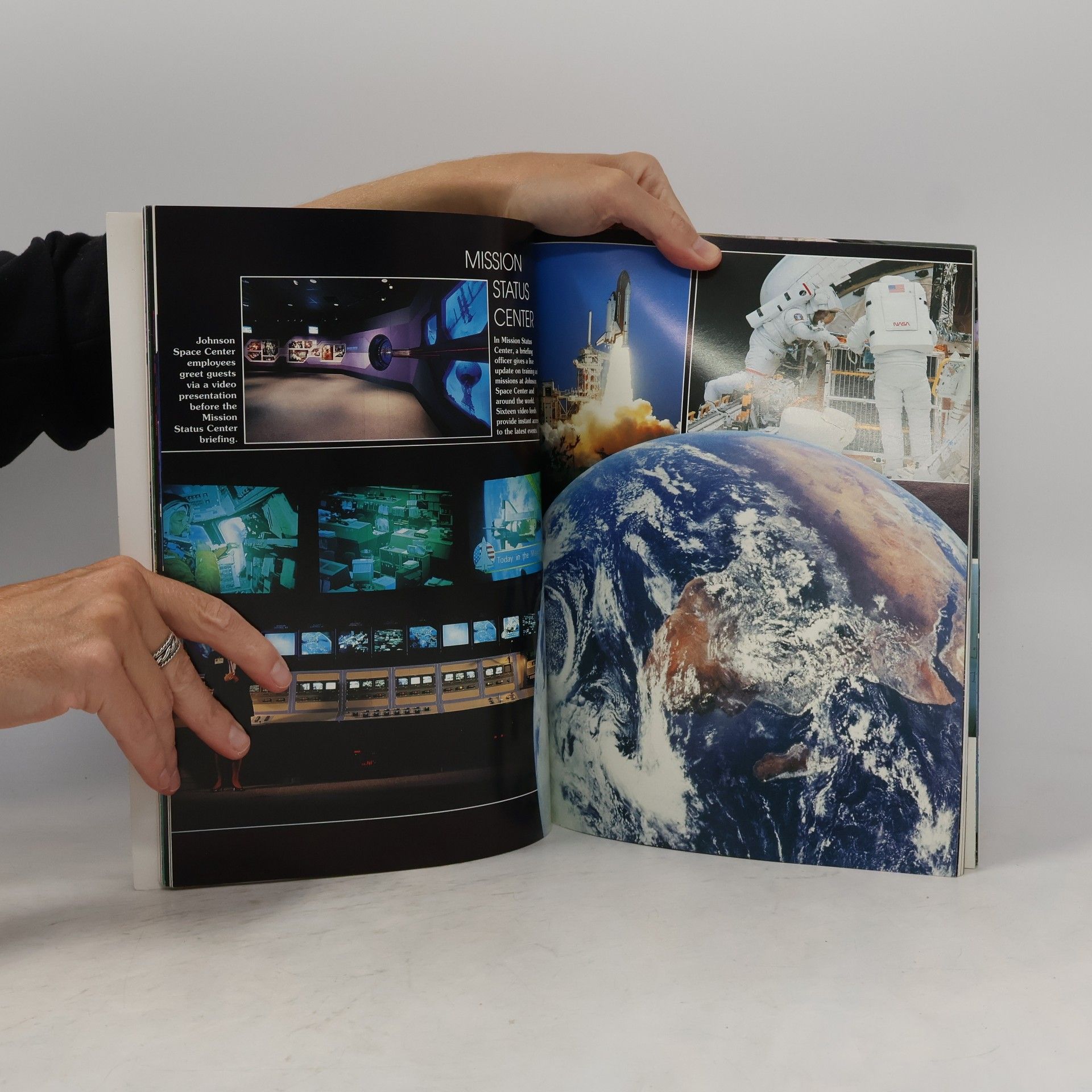 Autorenkollektiv Space Center Houston Book The Closest Thing To Space on Earth