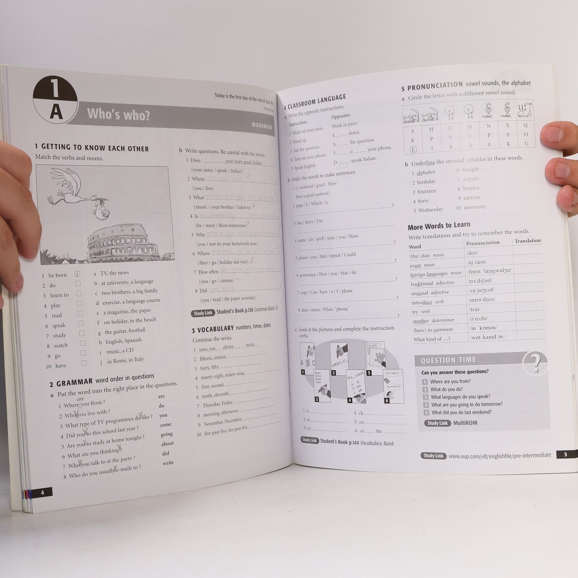 Paul Seligson New English file. Pre-intermediate Multipack A