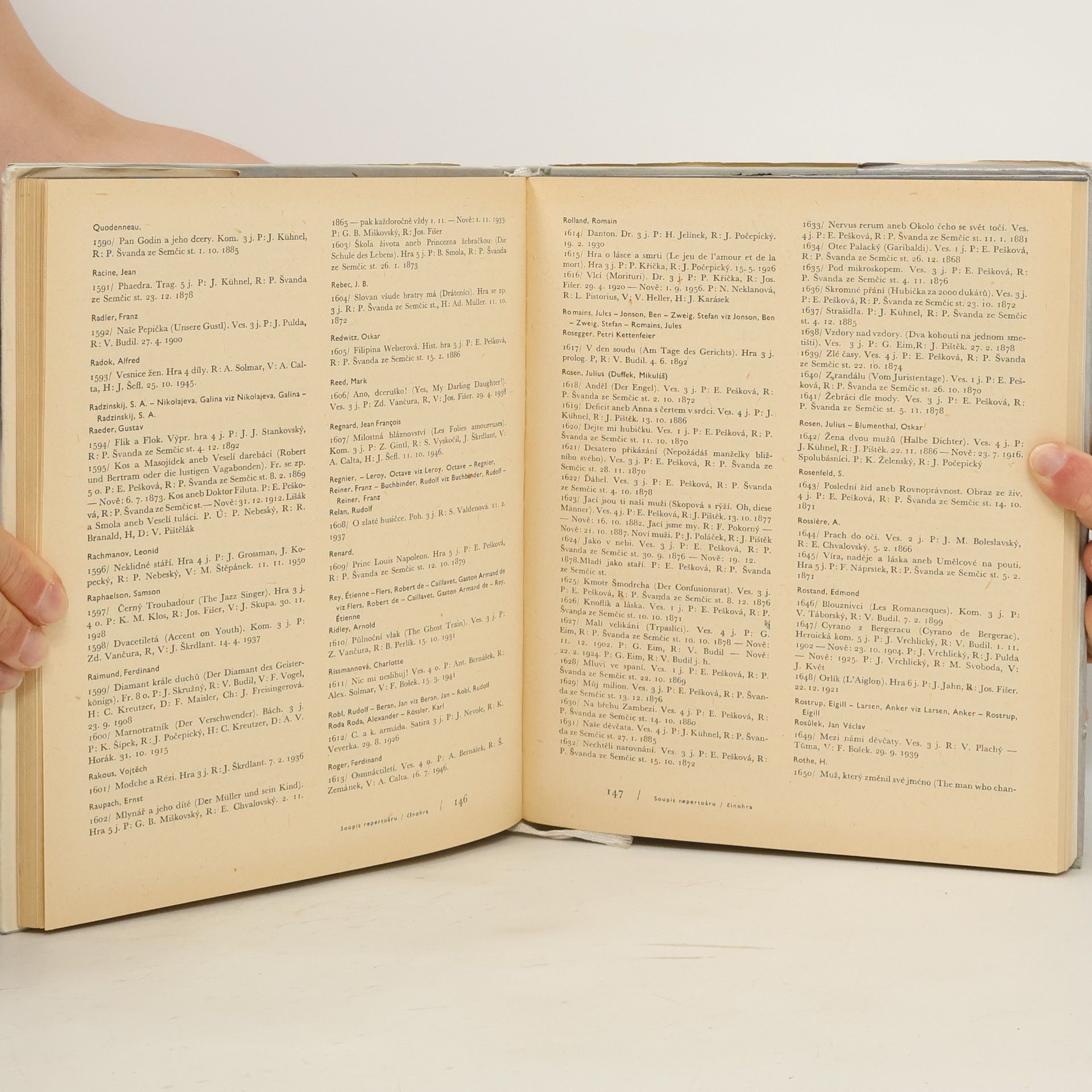 Kolektiv autorů Sto let českého divadla v Plzni 1865-1965