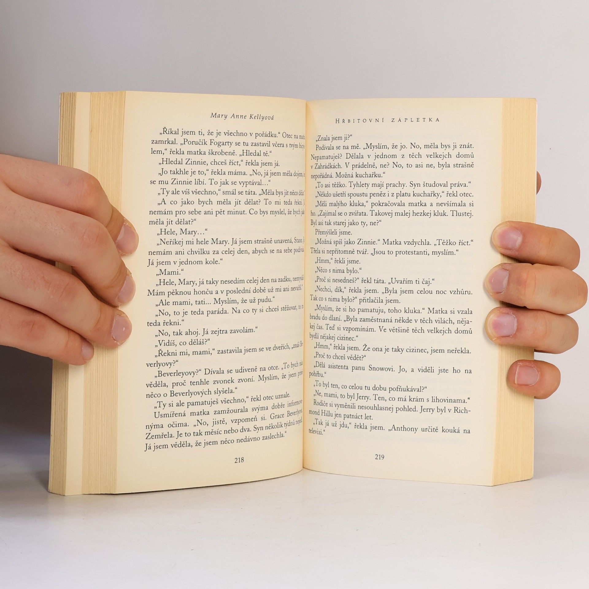 Various authors Láska a jiné zločiny : 8 novel největších spisovatelů detektivního žánru