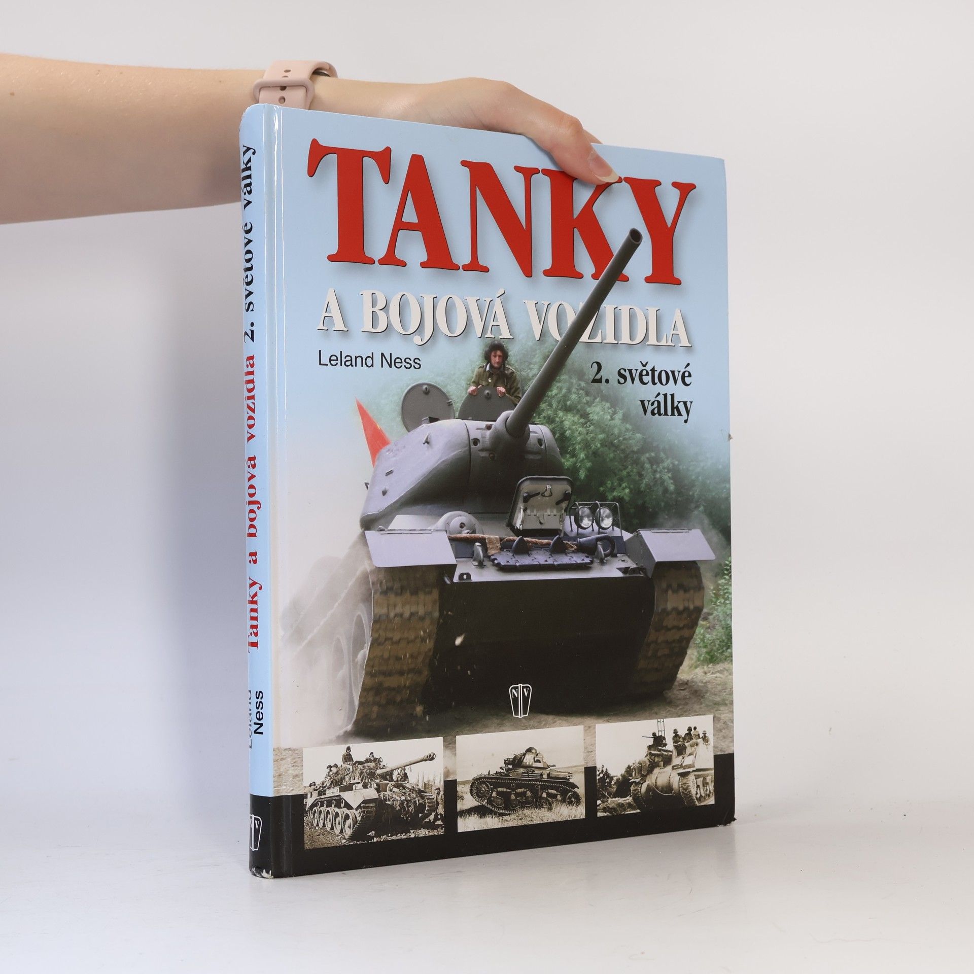 Leland S. Ness Tanky a bojová vozidla 2. světové války