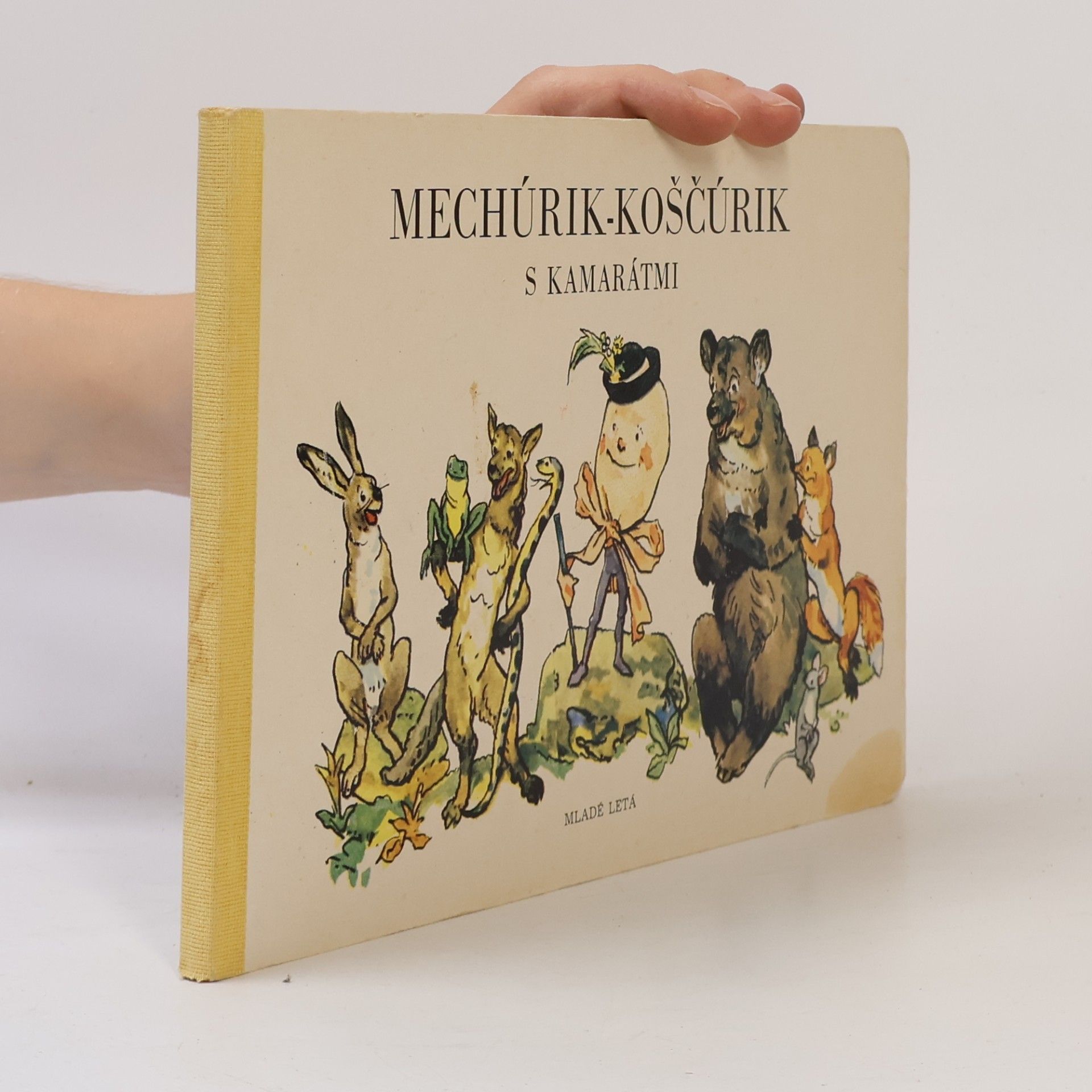 Maša Haľamová Mechúrik-Koščúrik s kamarátmi