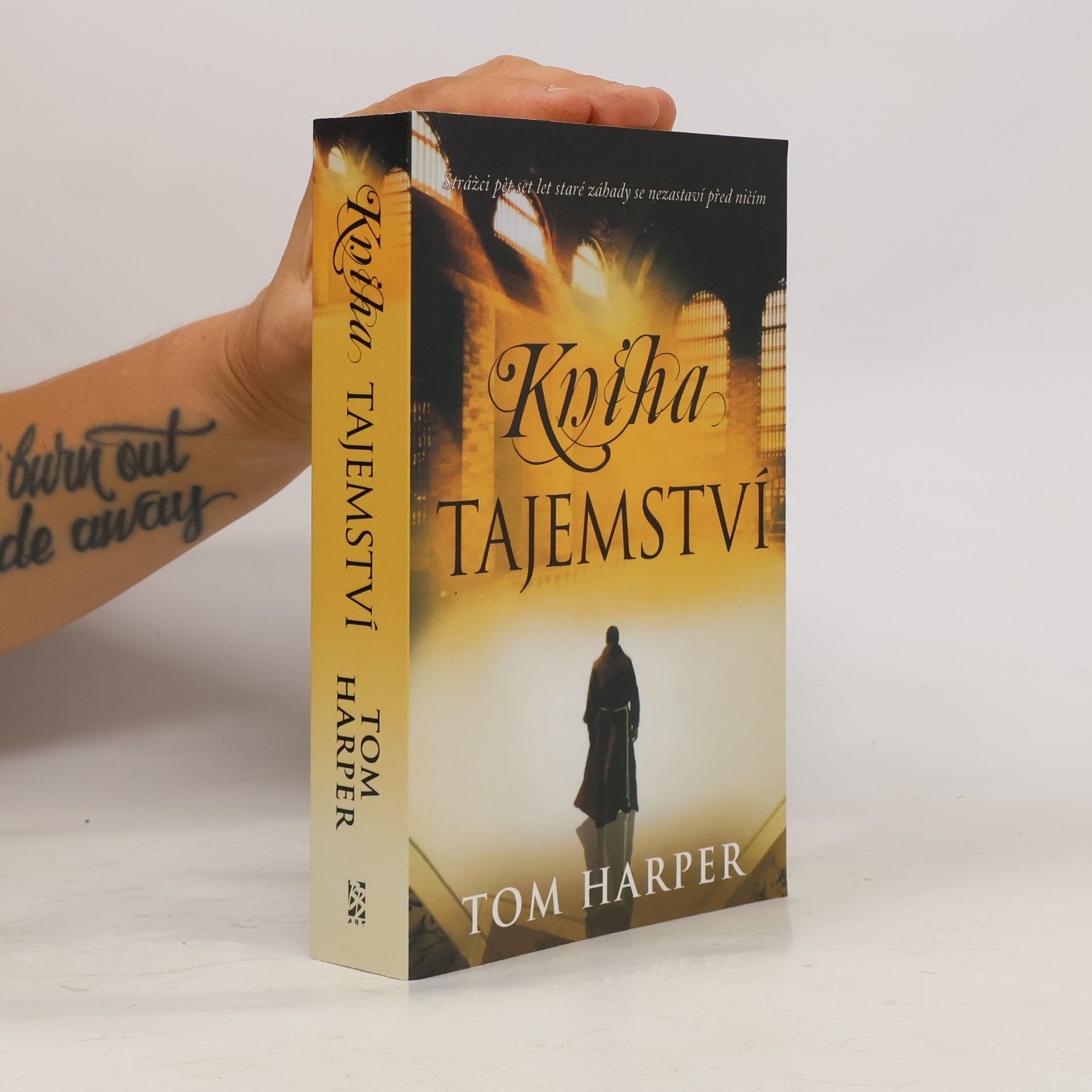 Tom Harper Kniha tajemství