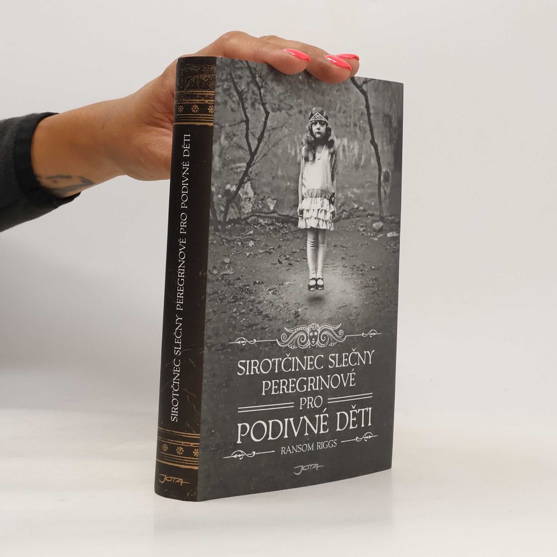 Ransom Riggs Sirotčinec slečny Peregrinové pro podivné děti