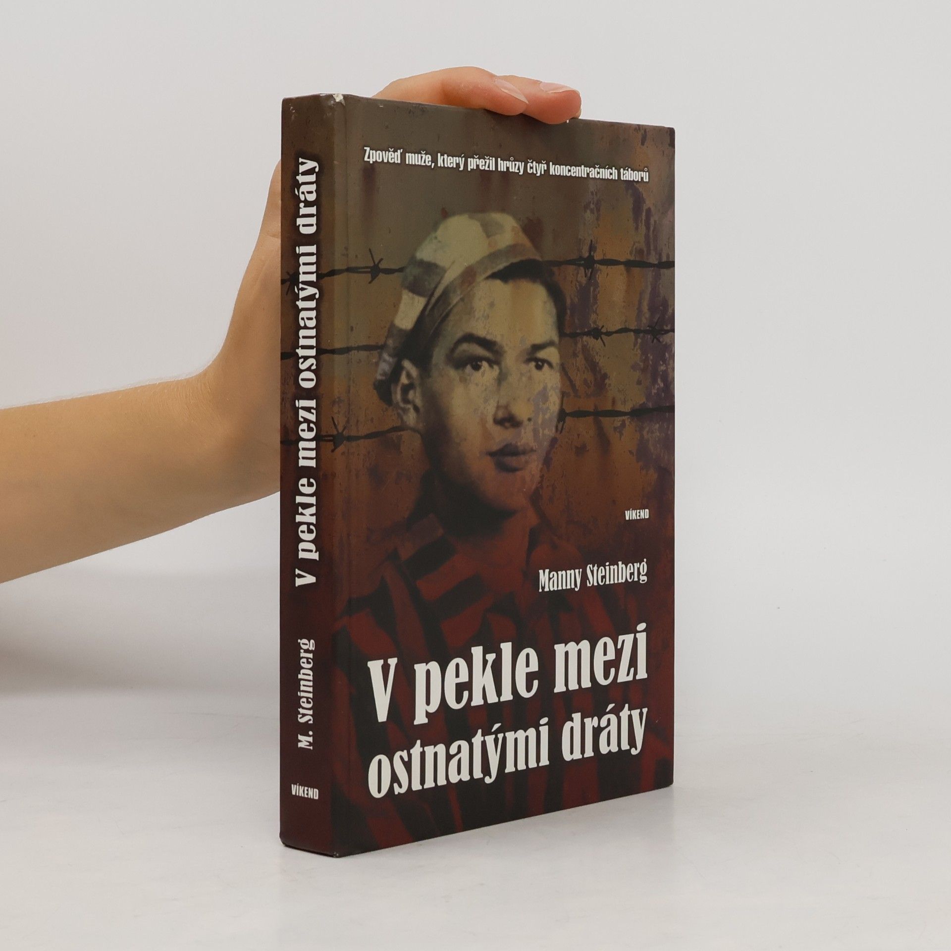 Manny Steinberg V pekle mezi ostnatými dráty
