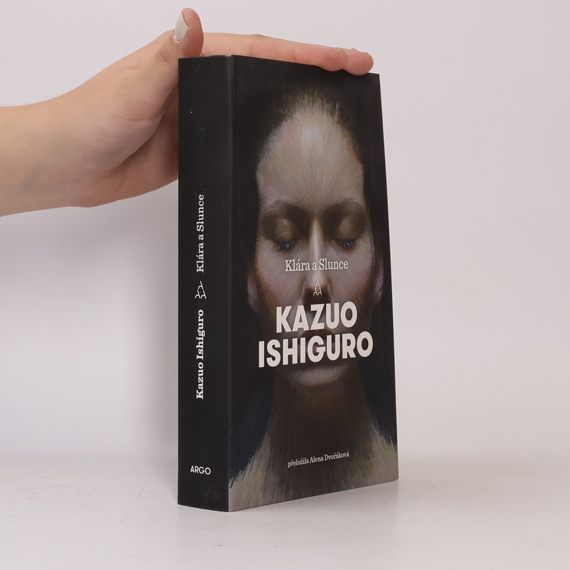 Kazuo Ishiguro Klára a Slunce