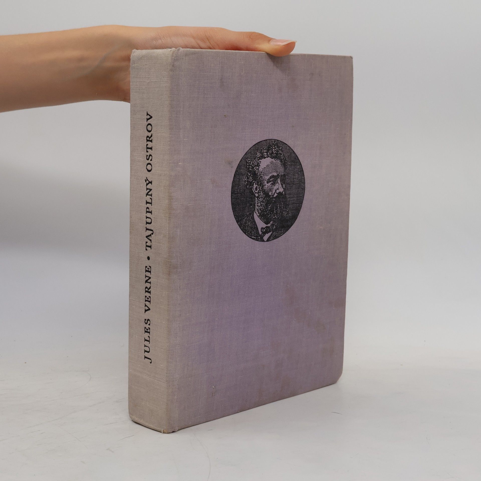 Jules Verne Tajuplný ostrov