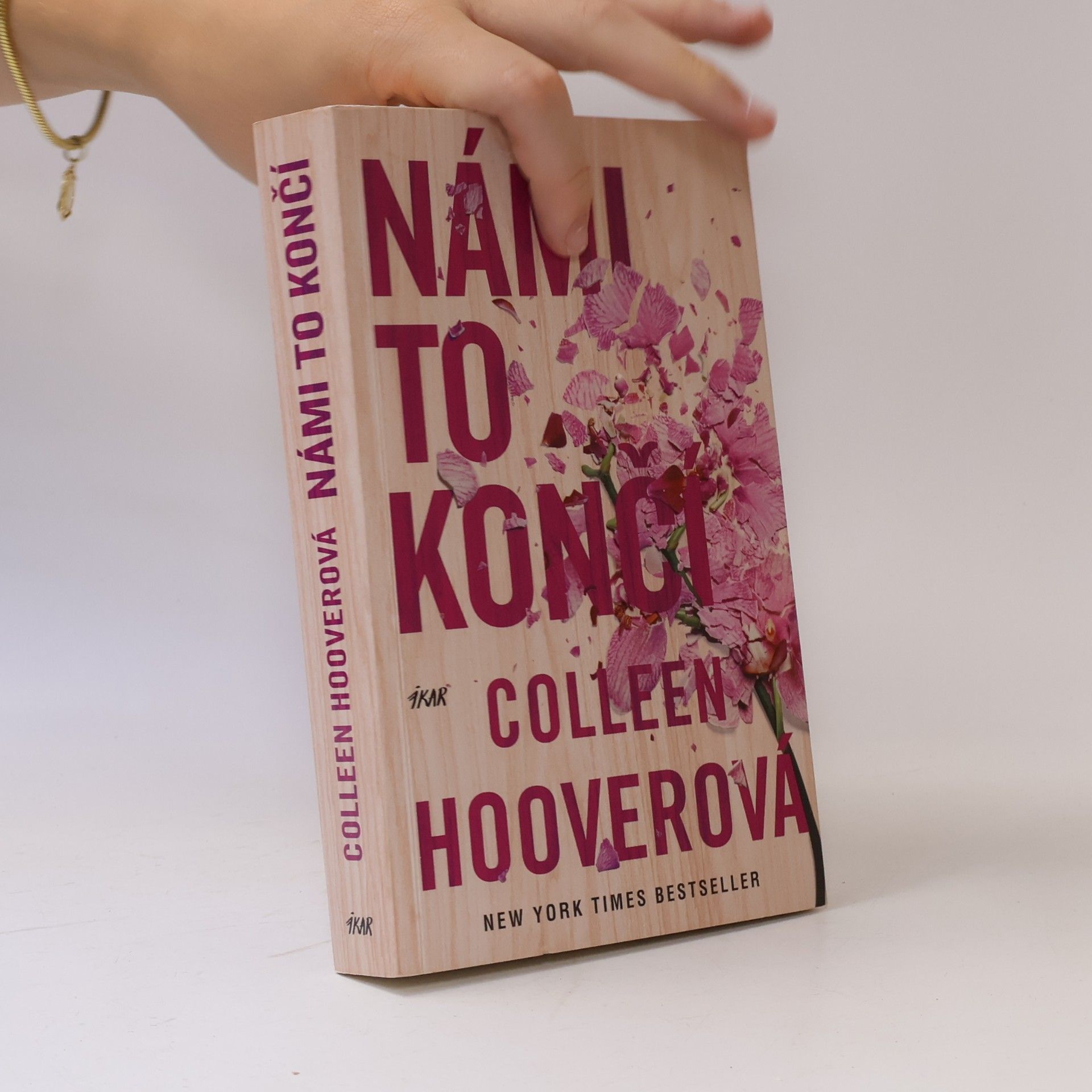 Colleen Hooverová Námi to končí