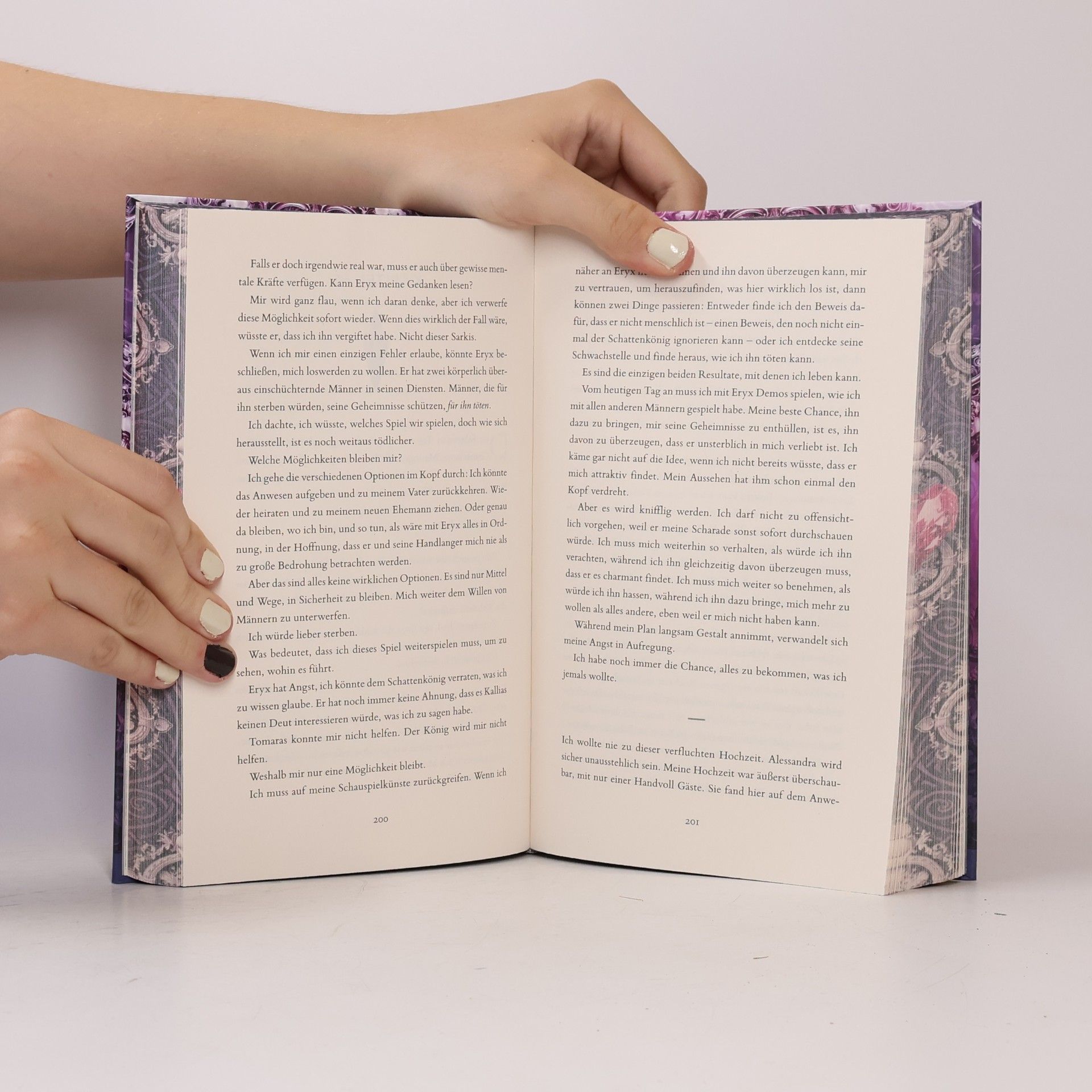 Tricia Levenseller Die The-Shadows-Between-Us-Reihe - 2: The Darkness Within Us