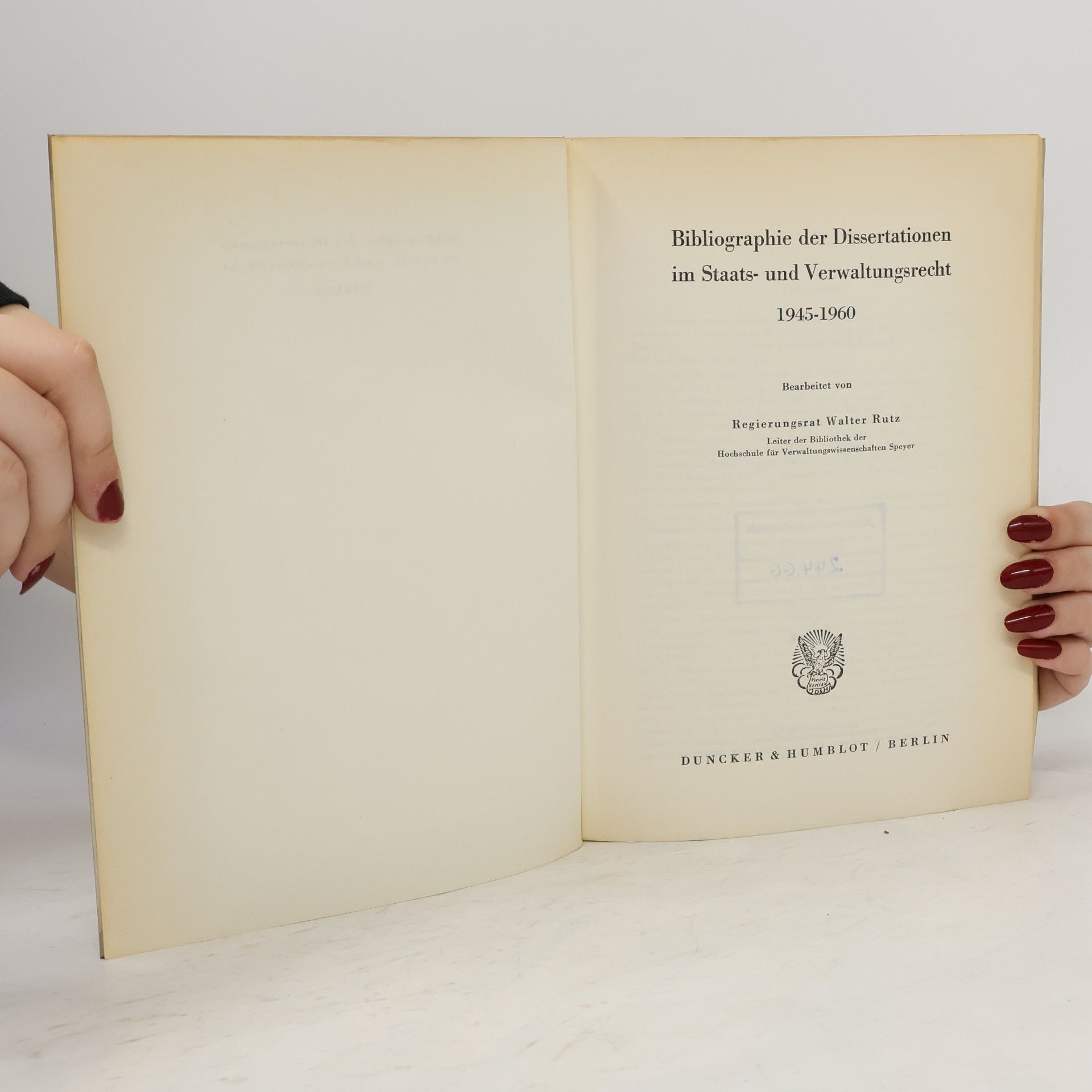Walter Rutz  Bibliographie der Dissertationen im Staats- und Verwaltungsrecht 1945–1960