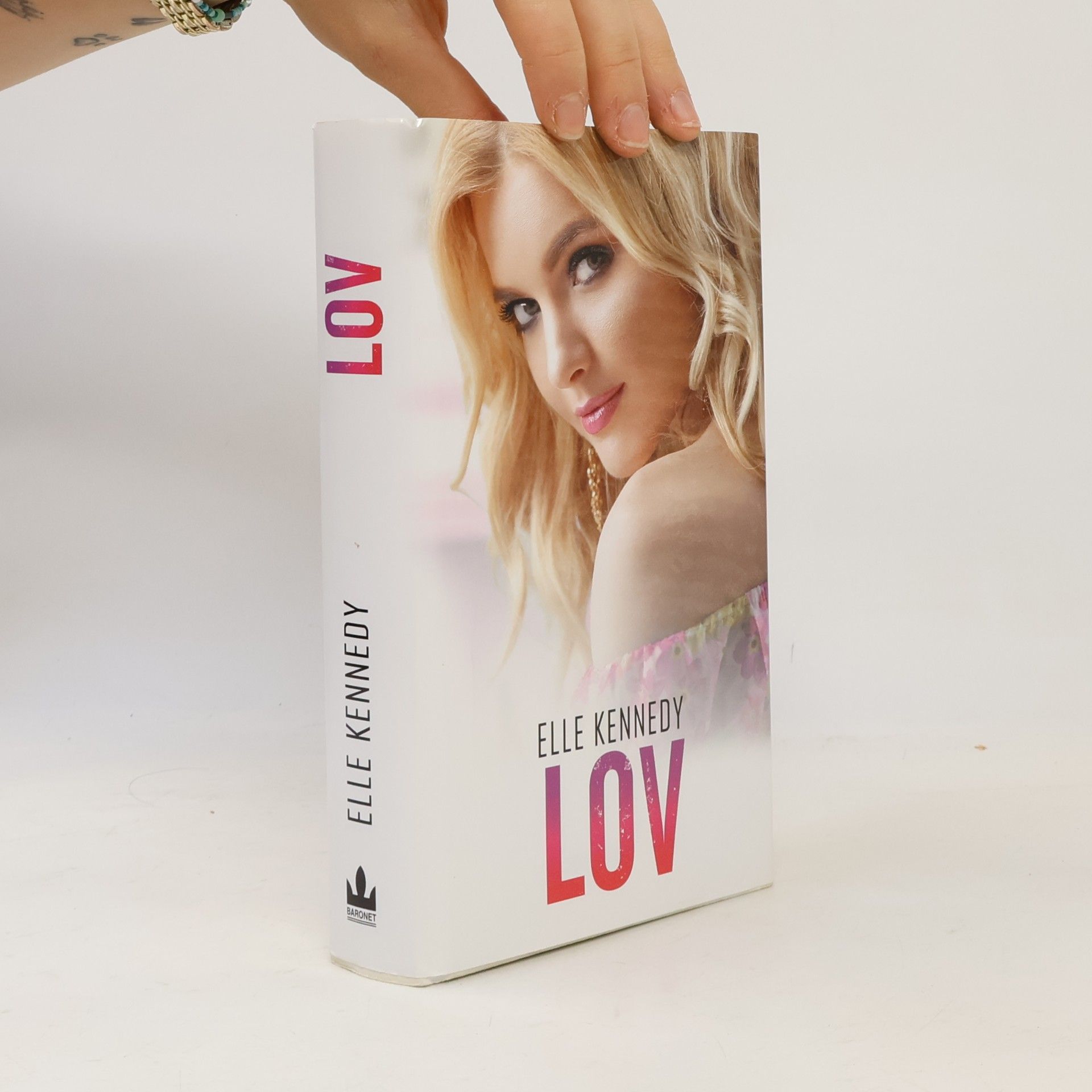 Elle Kennedy Lov