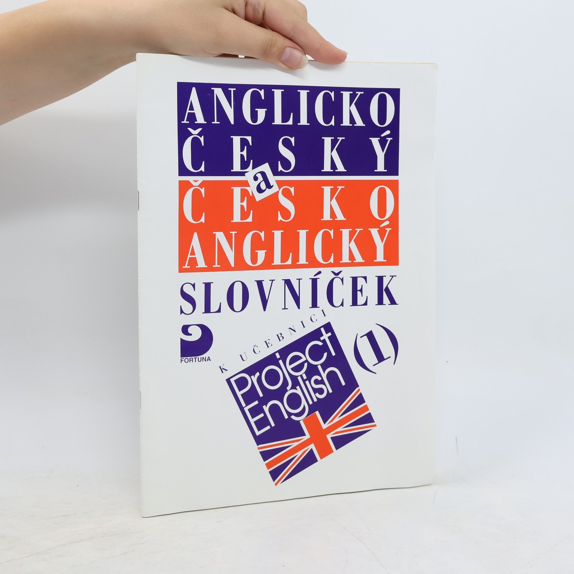 Anglicko-český a česko-anglický slovníček k učebnici Project English 1