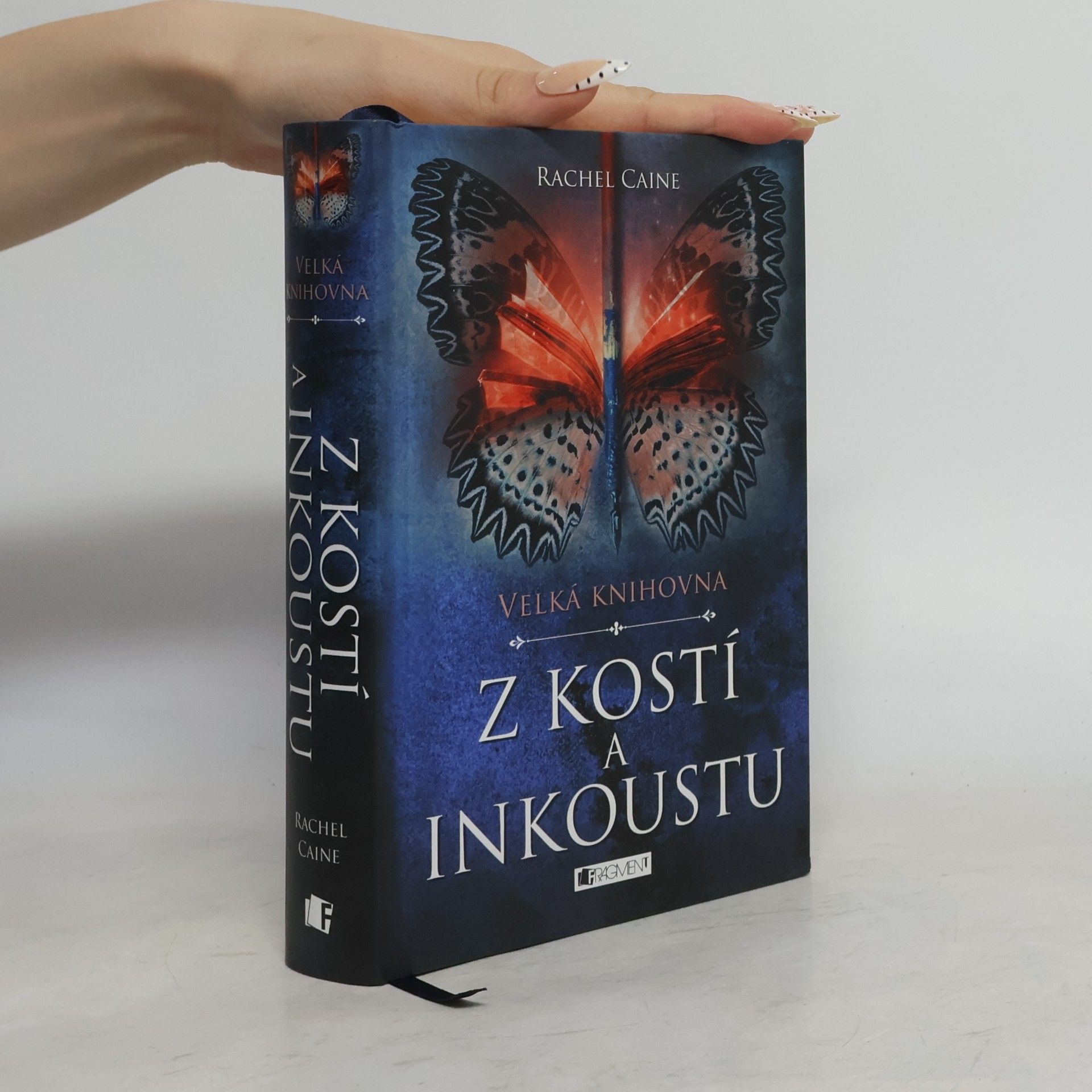 Rachel Caine Velká knihovna. Z kostí a inkoustu